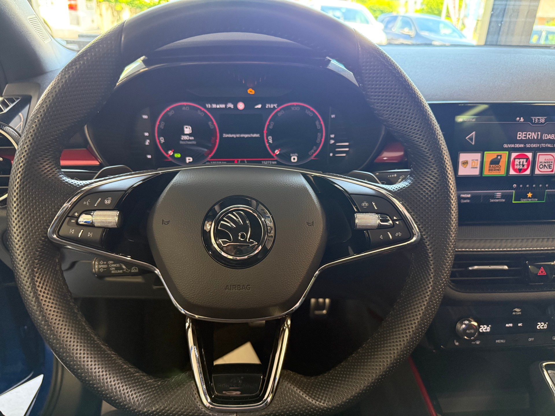 SKODA Fabia 1.0 TSI Monte Carlo DSG-image-10