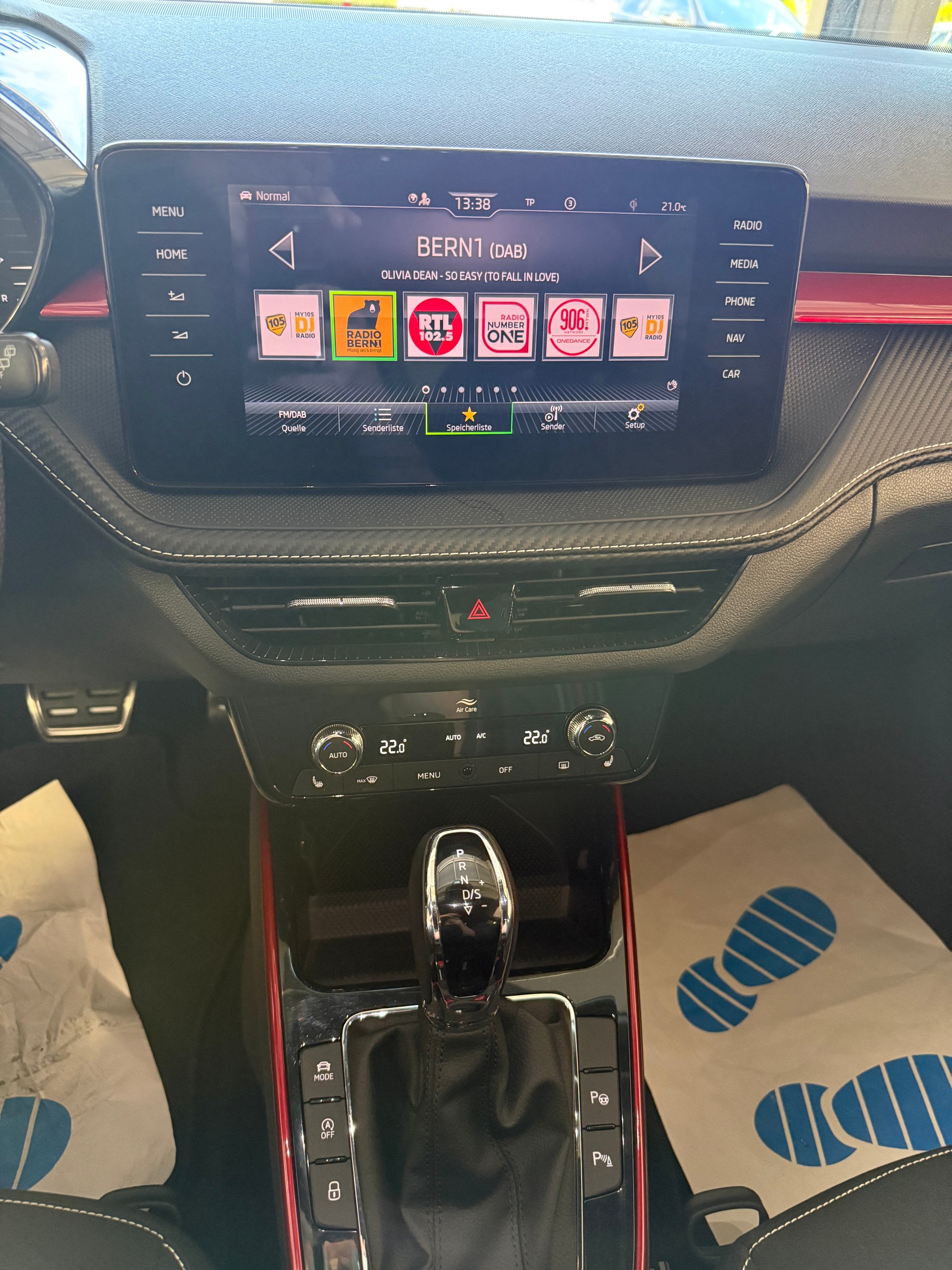 SKODA Fabia 1.0 TSI Monte Carlo DSG-image-11