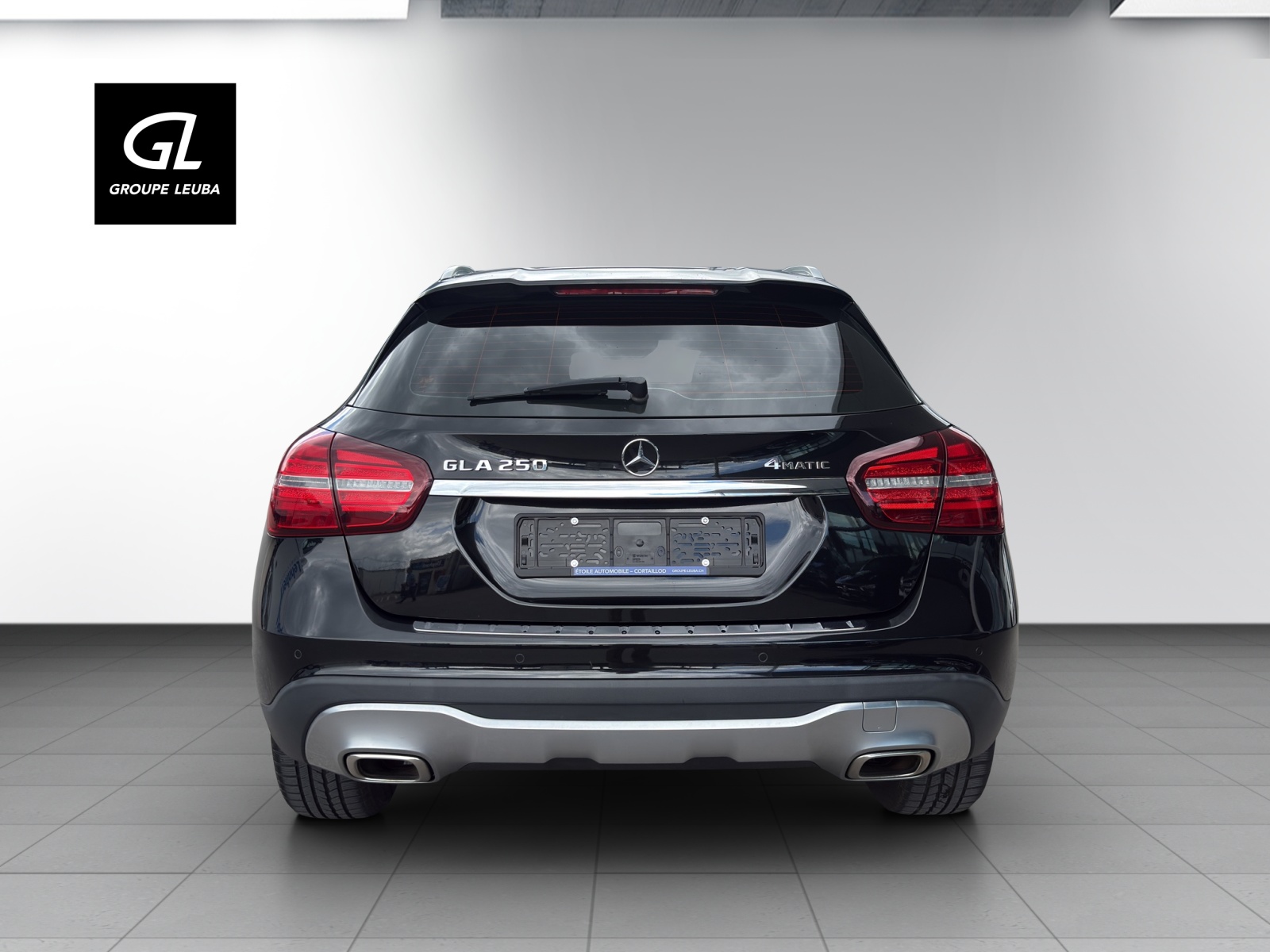 MERCEDES-BENZ GLA 250 Urban 4Matic-image-3
