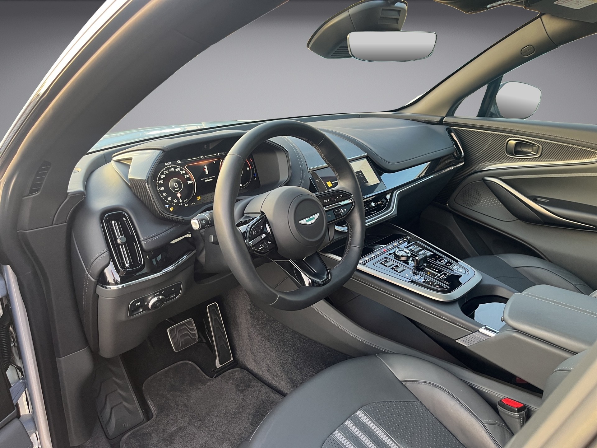 ASTON MARTIN DBX 4.0 V8*New Modell 707PS!!*-image-9