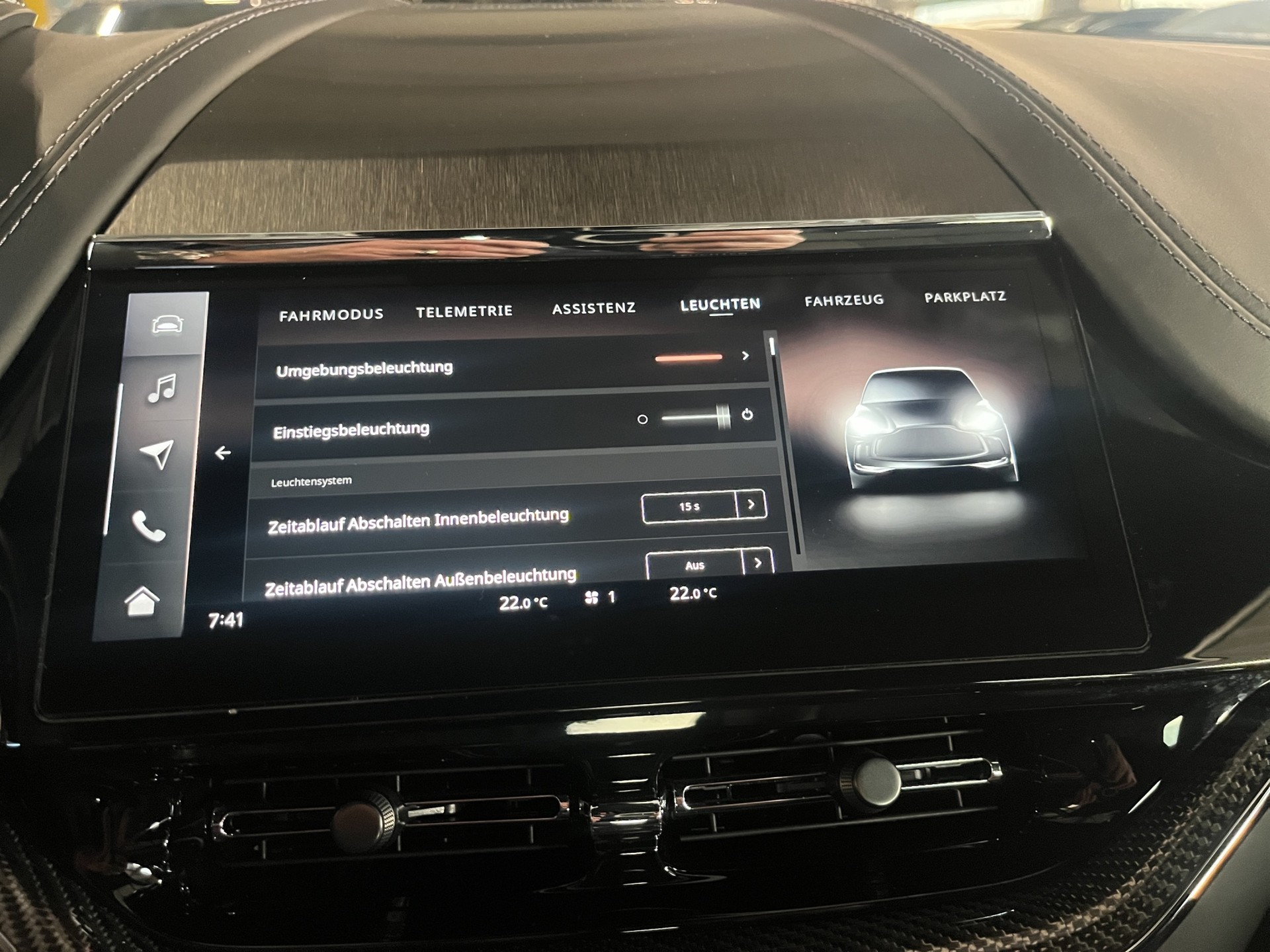 ASTON MARTIN DBX 4.0 V8*New Modell 707PS!!*-image-23
