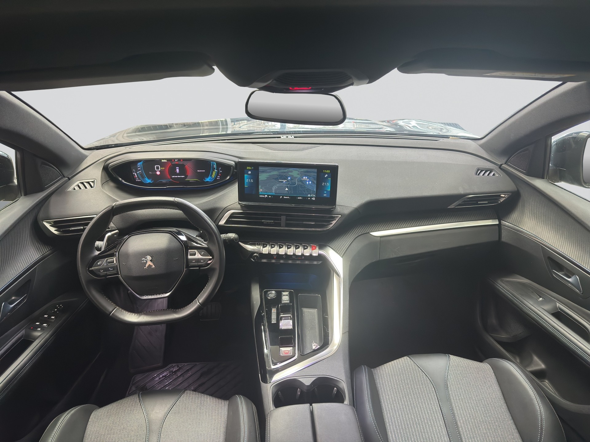 PEUGEOT 3008 180e Hybrid2 Allure Pack EAT8-image-14