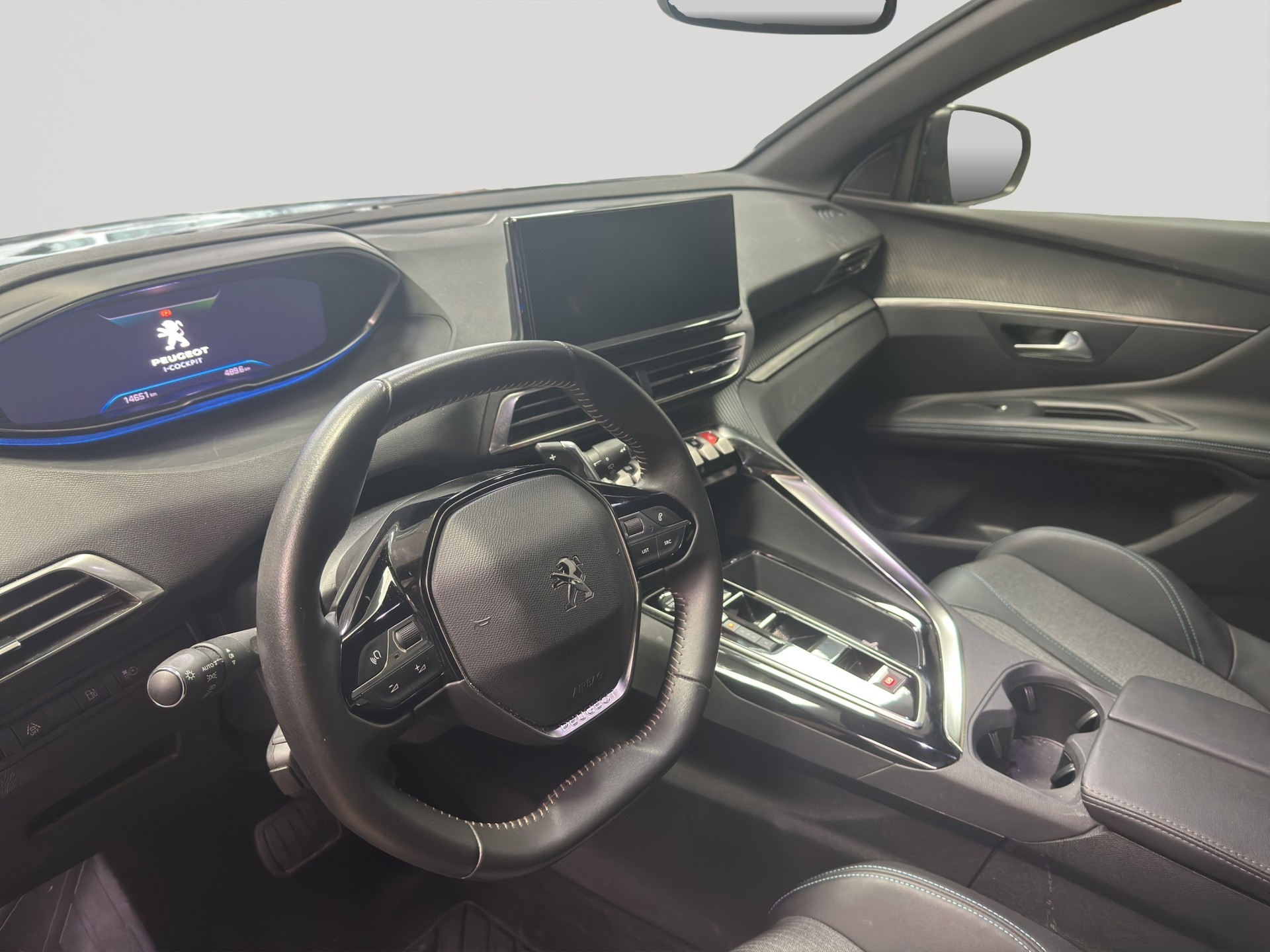 PEUGEOT 3008 180e Hybrid2 Allure Pack EAT8-image-7