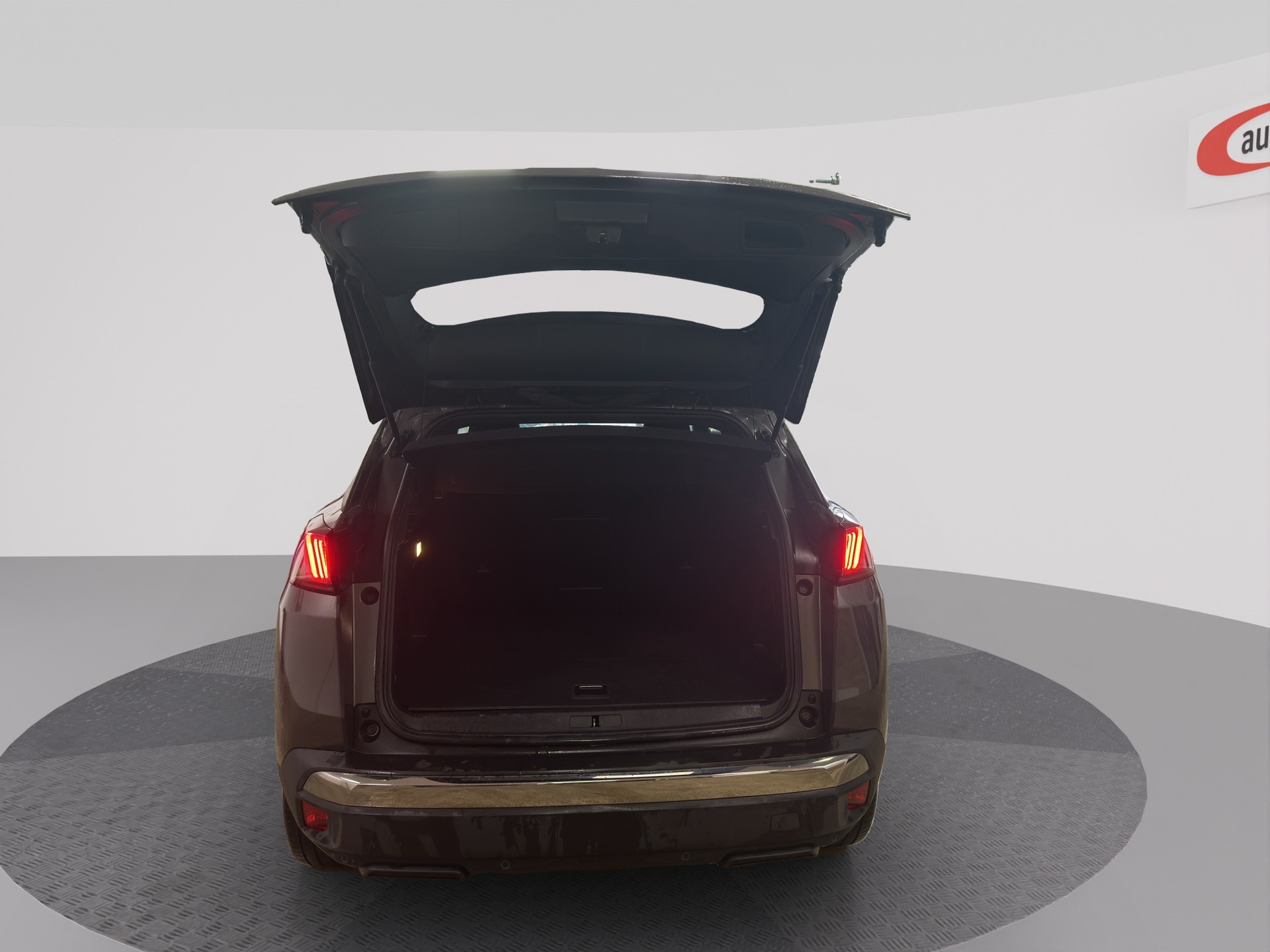 PEUGEOT 3008 180e Hybrid2 Allure Pack EAT8-image-4