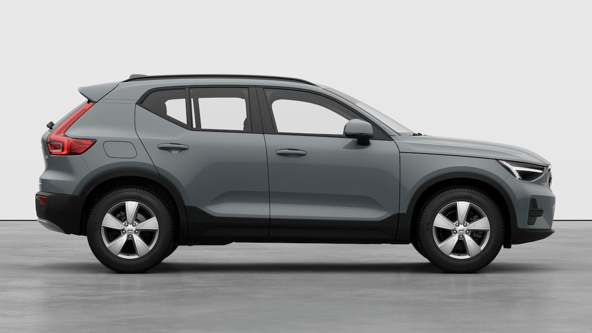VOLVO XC40 2.0 B3 MH Essential-image-3