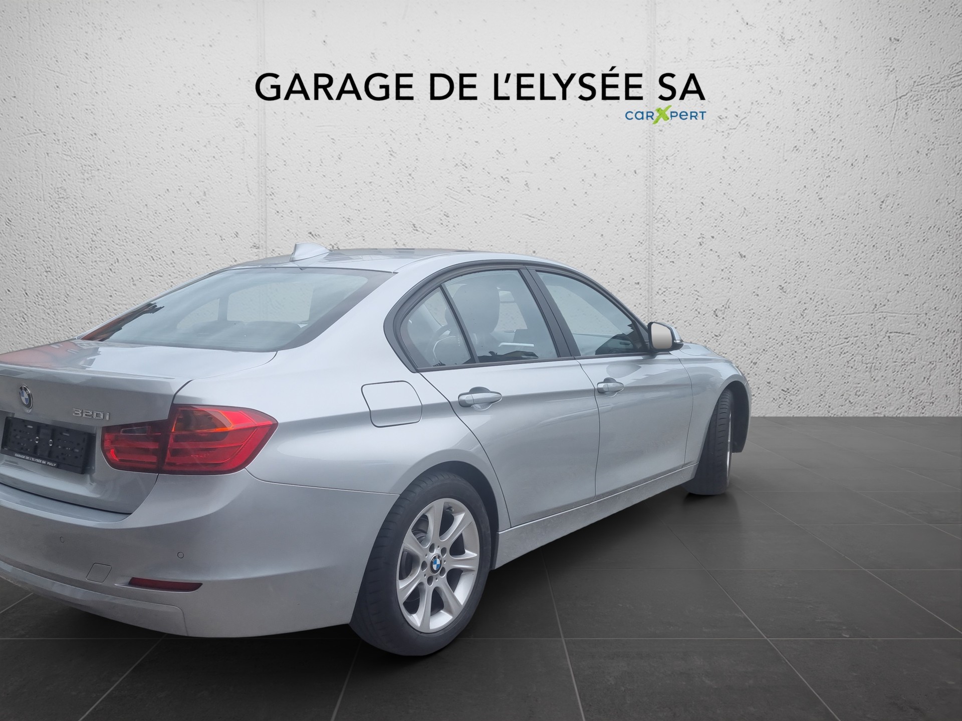 BMW 320i xDrive Steptronic-image-7