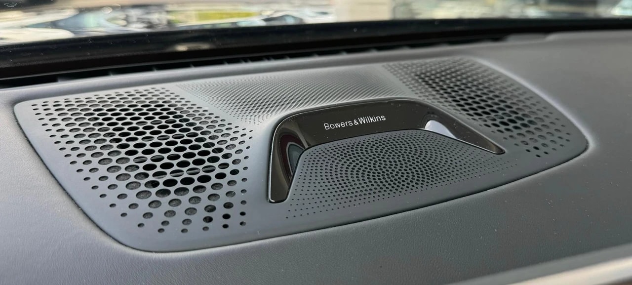 BMW 750i xDrive M Sport Steptronic-image-18