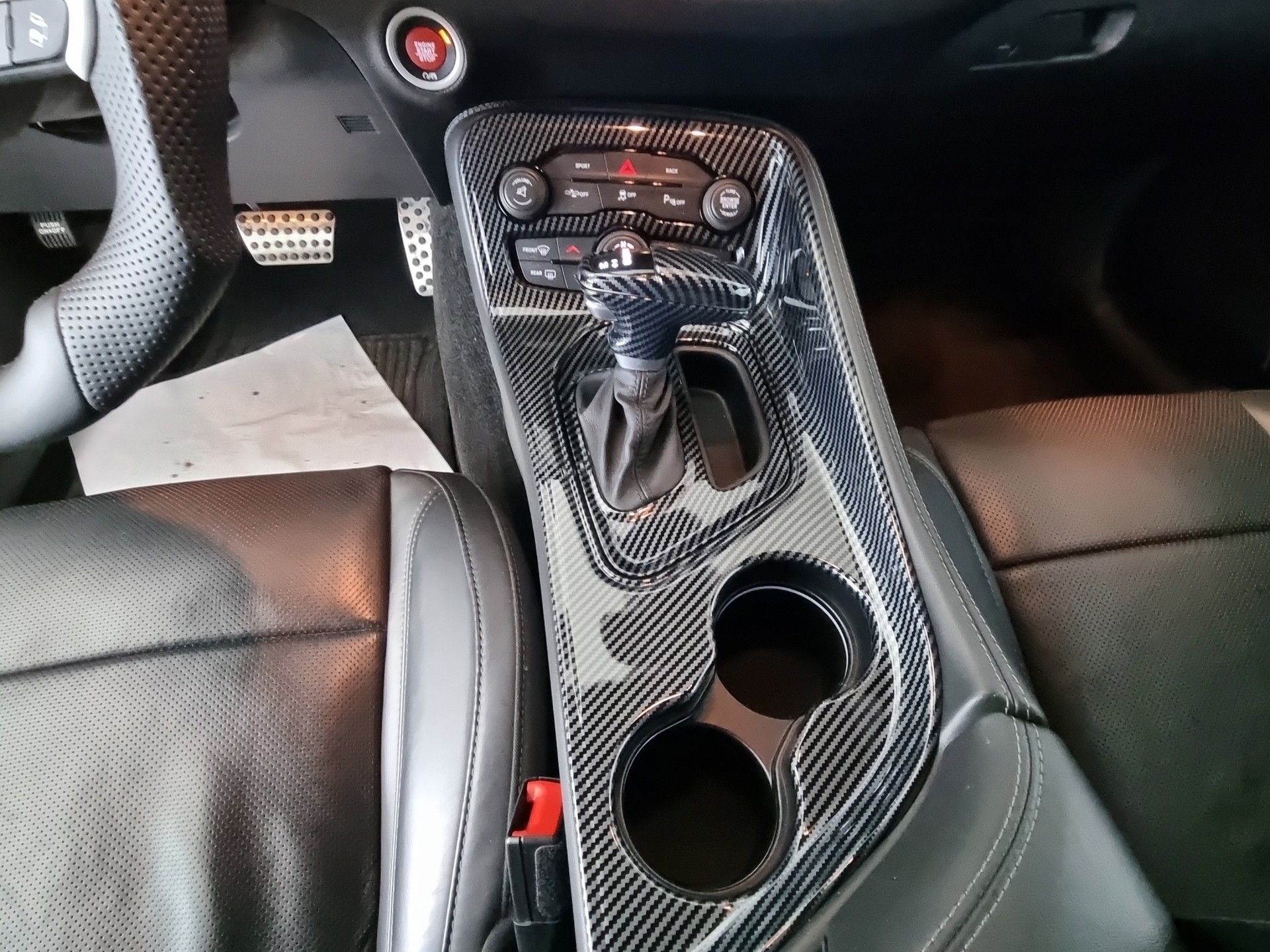 DODGE Challenger 3.6 V6 SXT 8-Stufen Aut.-image-9