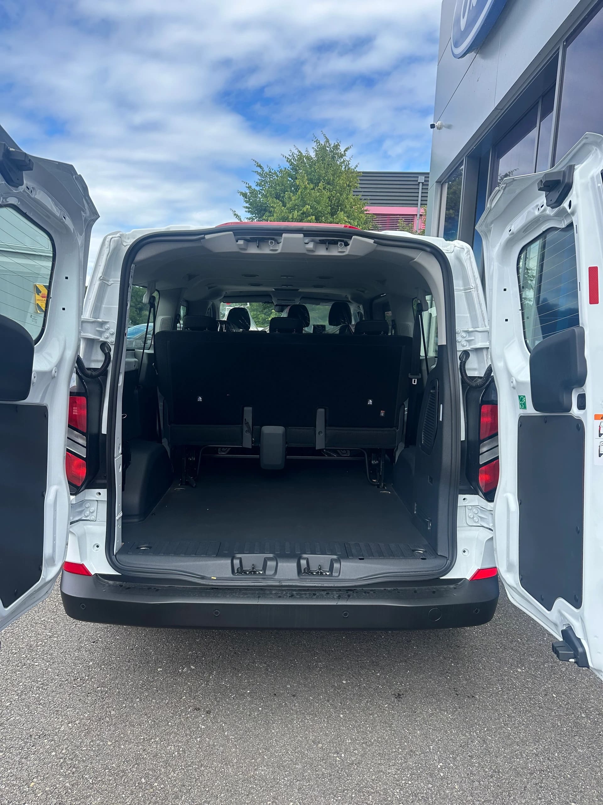 FORD Transit C combi 320 L2 2.0 Eco Trend/136CV/Aut.-image-5