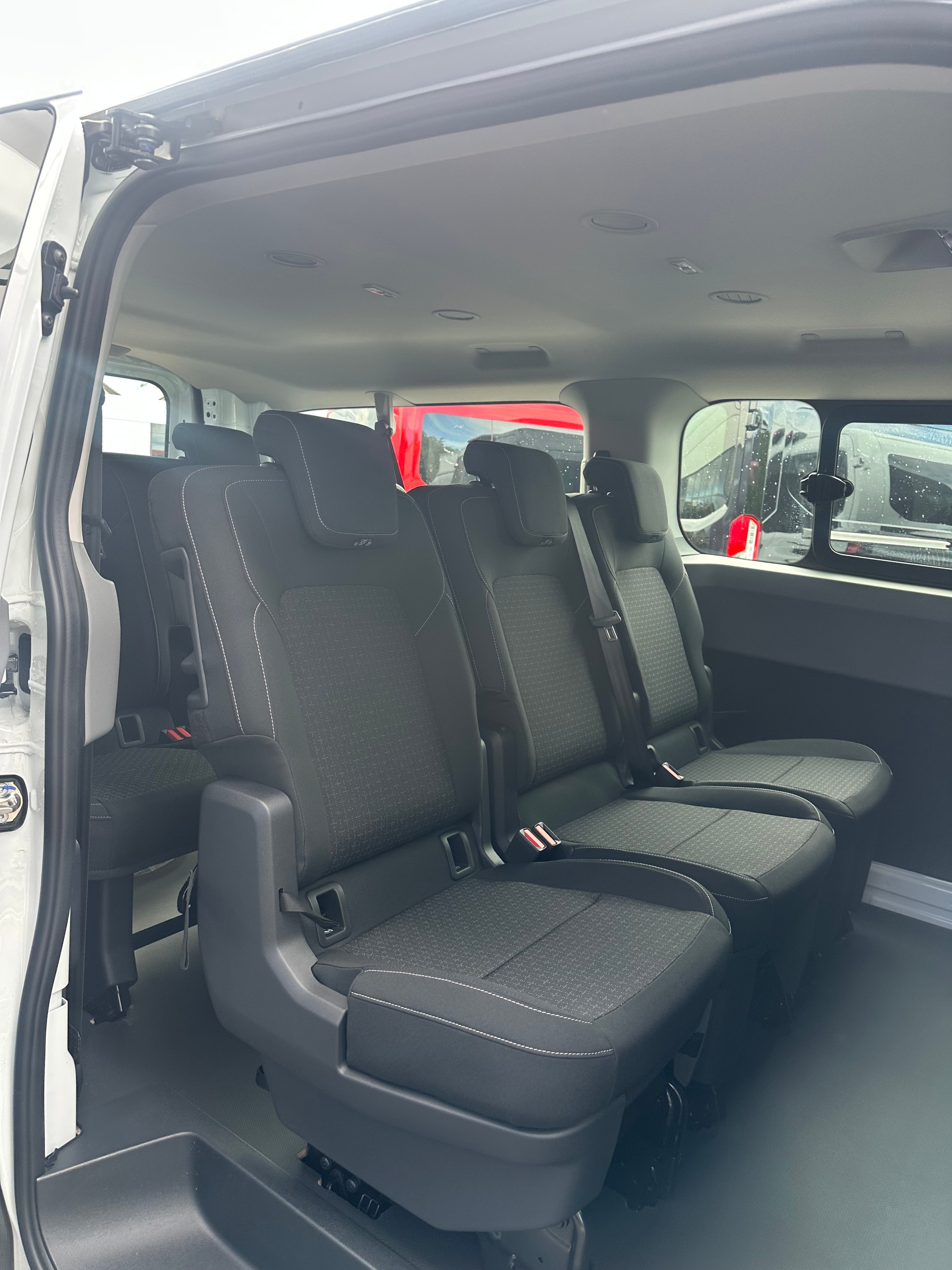 FORD Transit C combi 320 L2 2.0 Eco Trend/136CV/Aut.-image-11