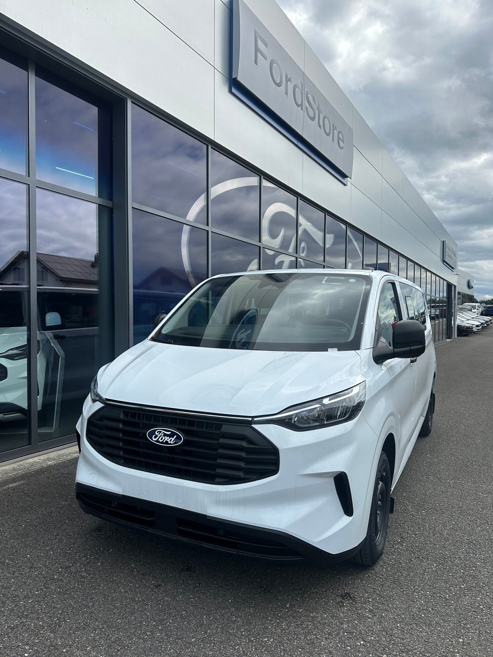 FORD Transit C combi 320 L2 2.0 Eco Trend/136CV/Aut.