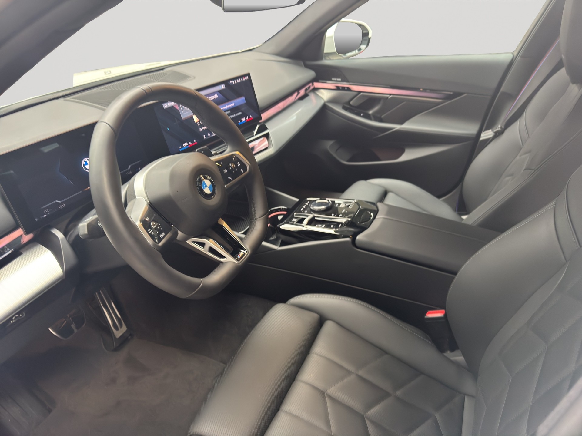 BMW 520i sDrive 48V Touring M Sport Pro Shadow Line-image-6