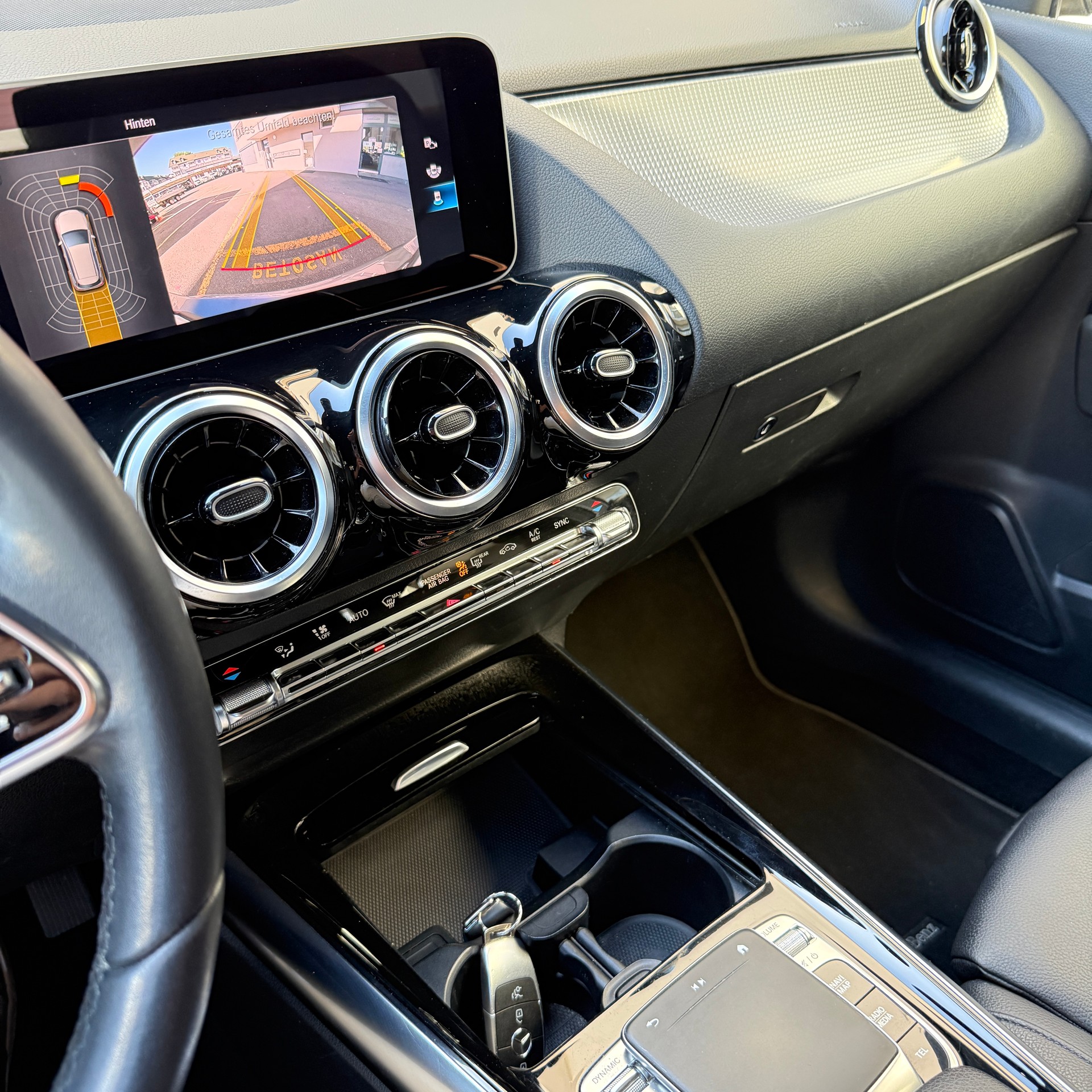 MERCEDES-BENZ B 180 Progressive 7G-DCT-image-11