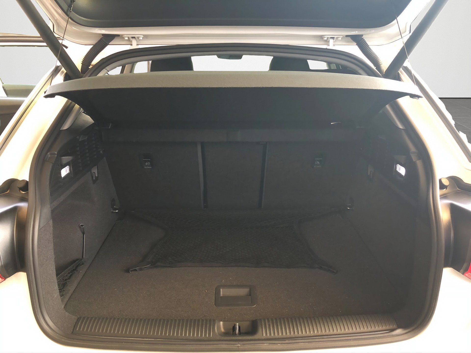 AUDI Q2 30 TFSI S-tronic-image-11