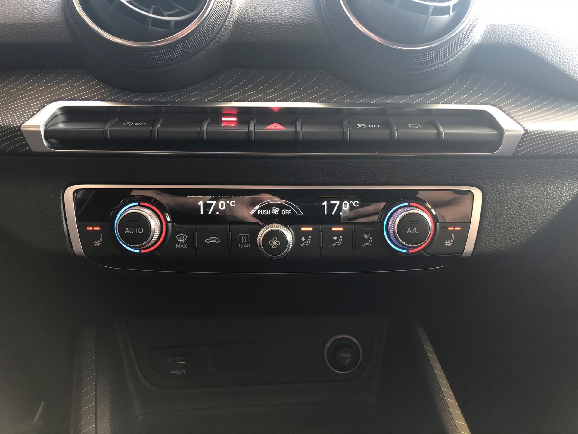 AUDI Q2 30 TFSI S-tronic-image-4