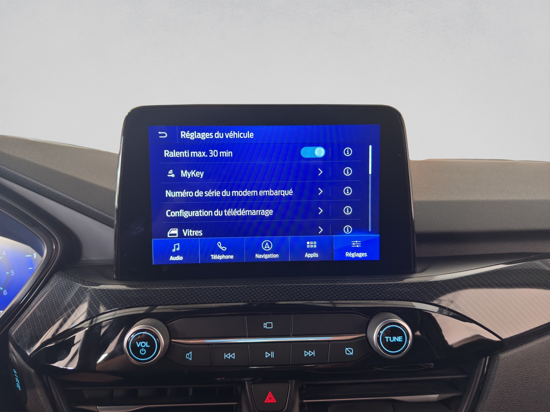 FORD Kuga 2.0 TDCi EcoBlue ST-Line X 4WD-image-22