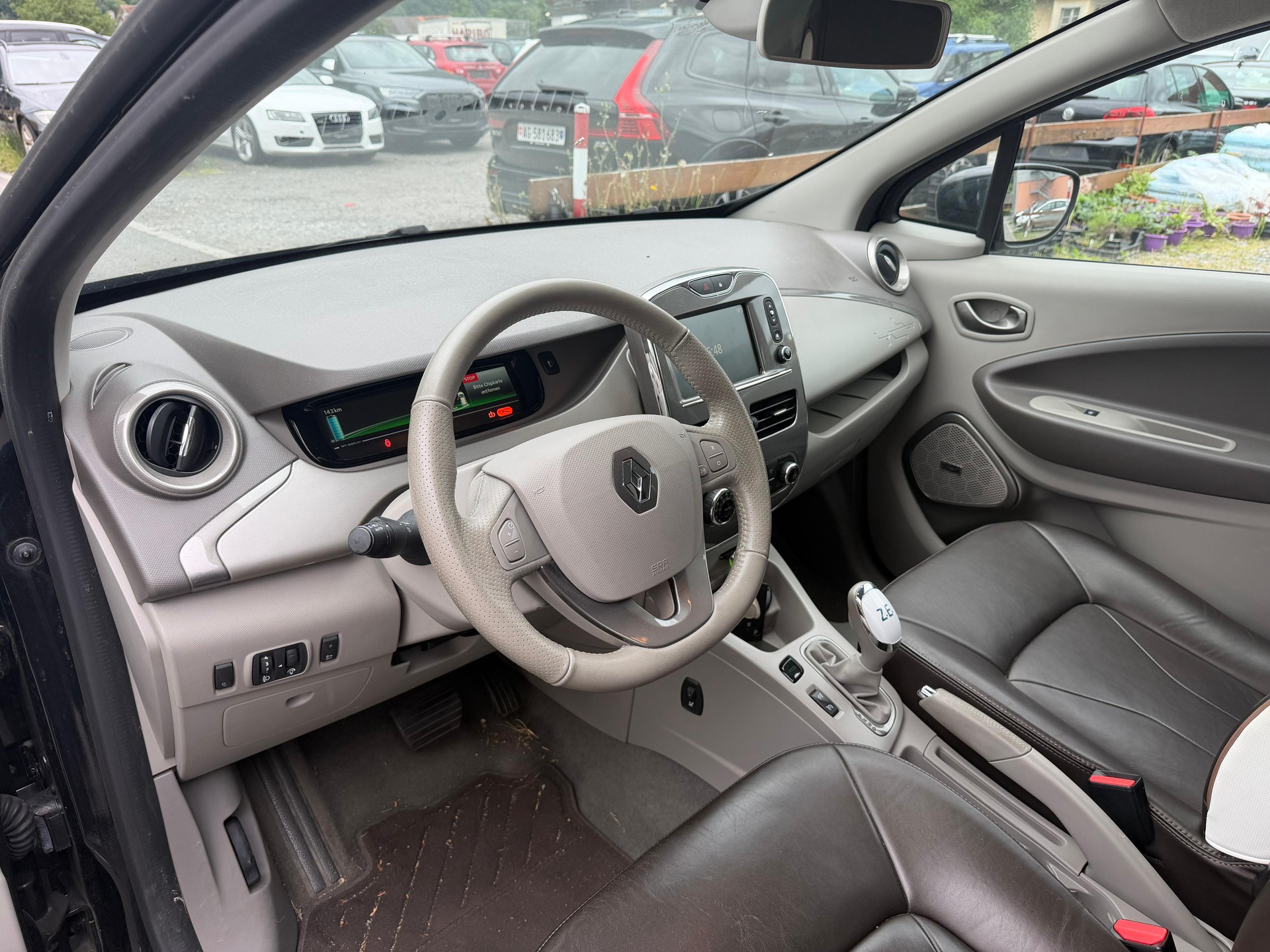 RENAULT Zoe Life R240 (Batterie Miete)-image-6