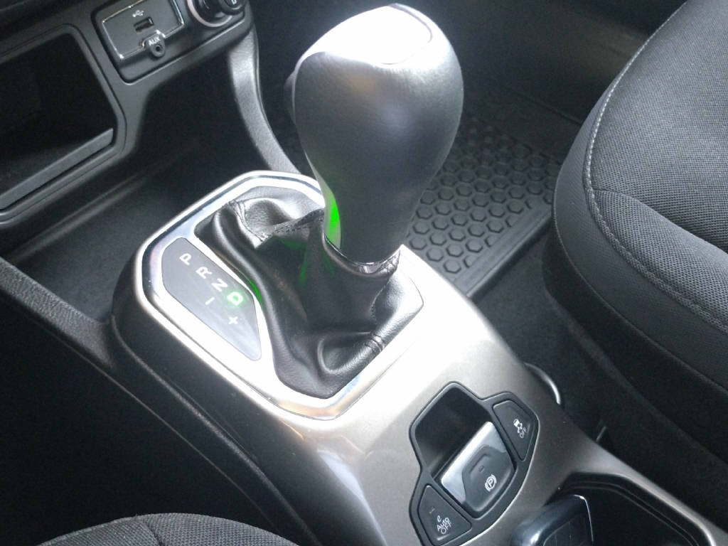 JEEP Renegade 1.5 Turbo Longitude-image-16