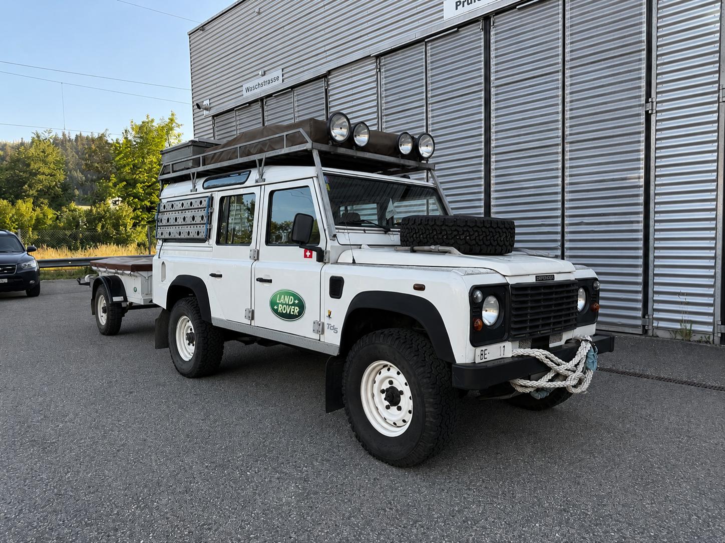 LAND ROVER Defender 110 CSW 2.5 Td5-image-1