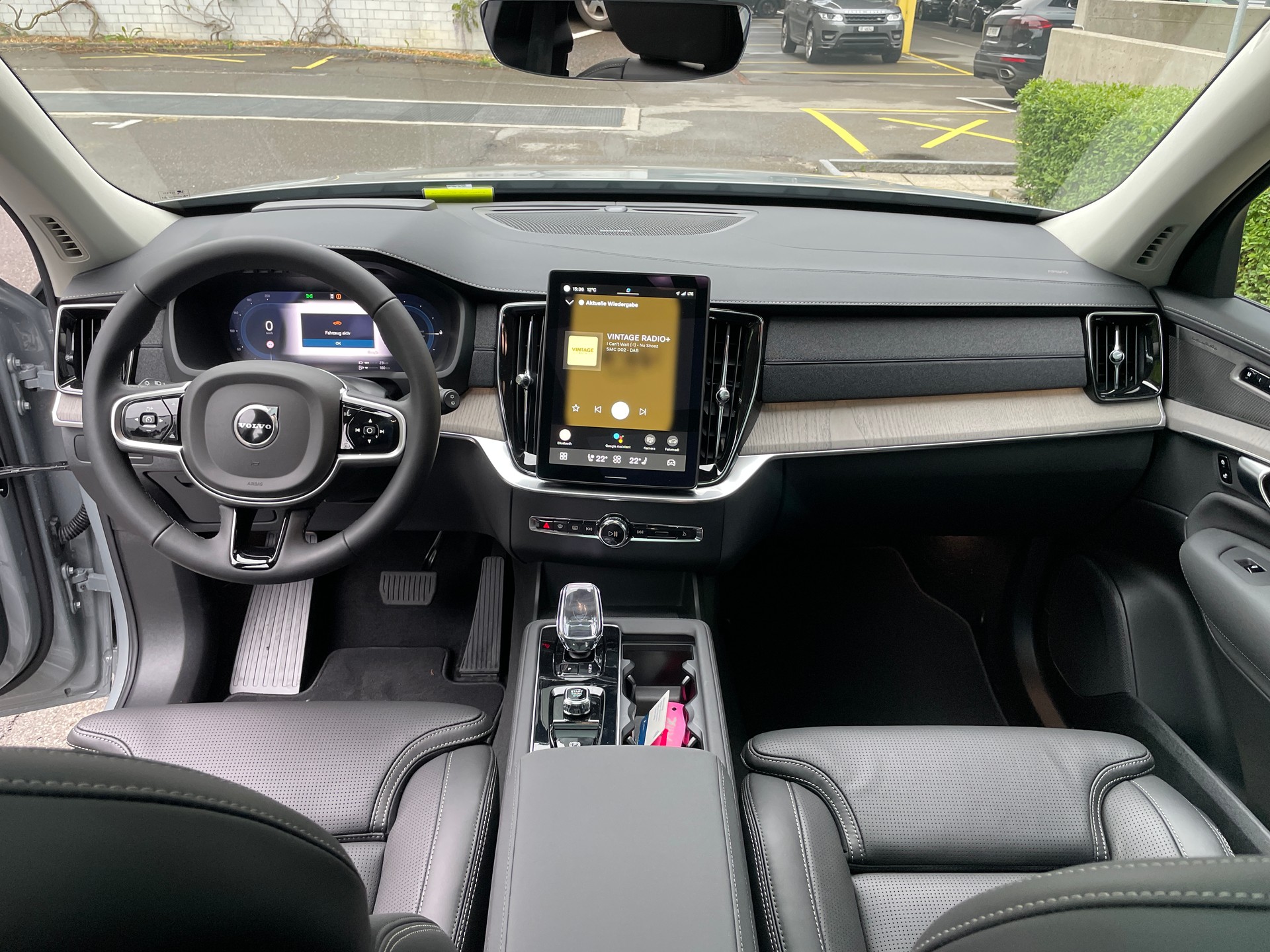 VOLVO XC90 T8 eAWD PluginHybrid Plus Dark Geartronic, Polestar Performance mit AHK-image-17