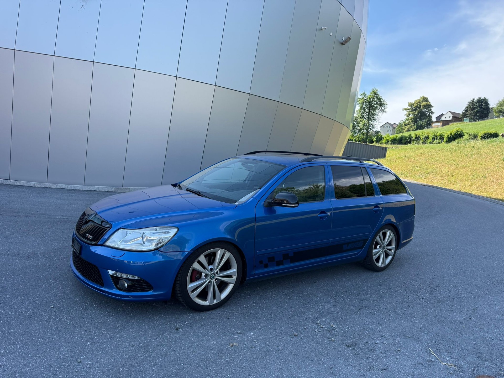 SKODA Octavia Combi 2.0 TDI RS-image-4