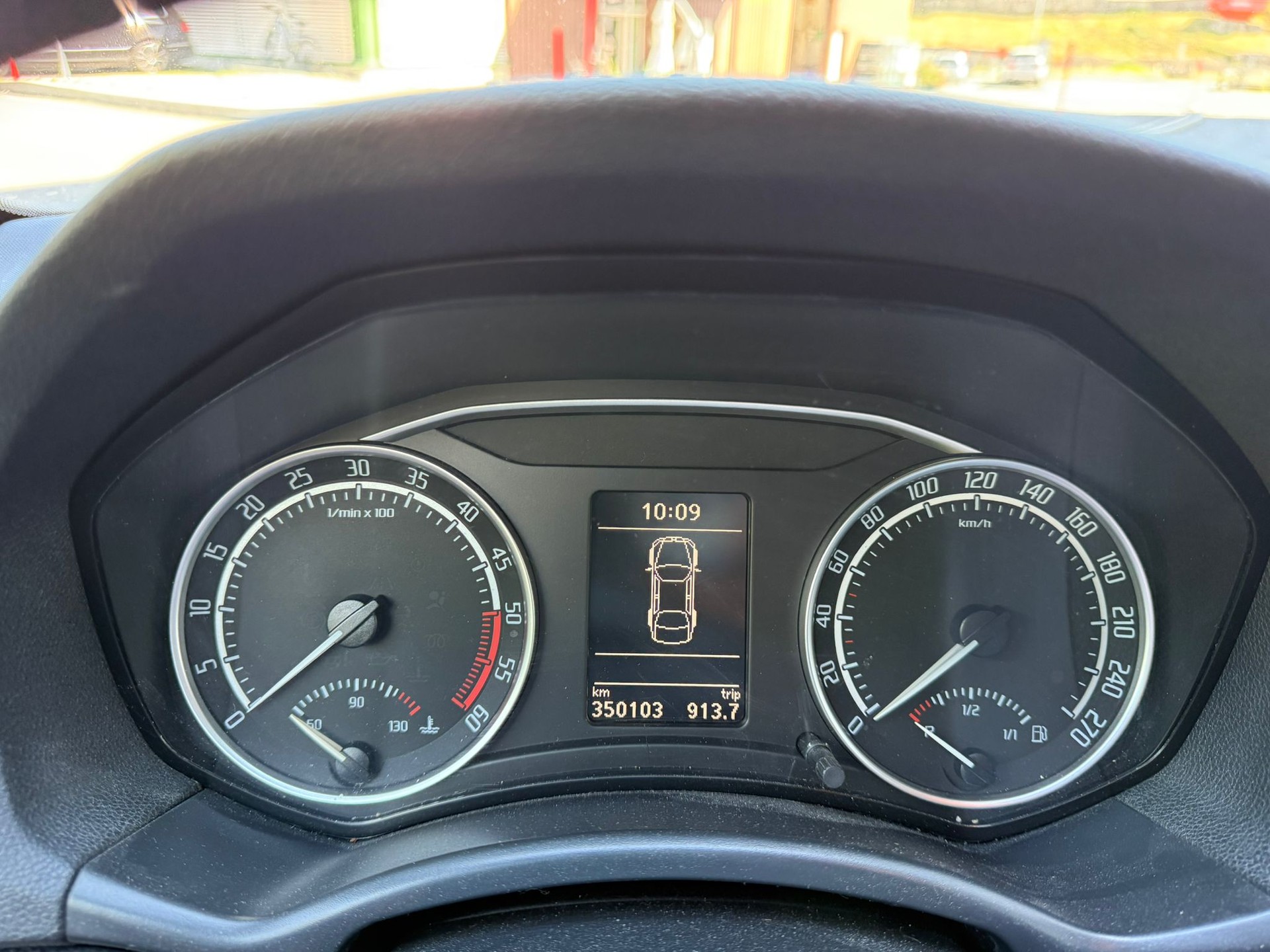 SKODA Octavia Combi 2.0 TDI RS-image-9