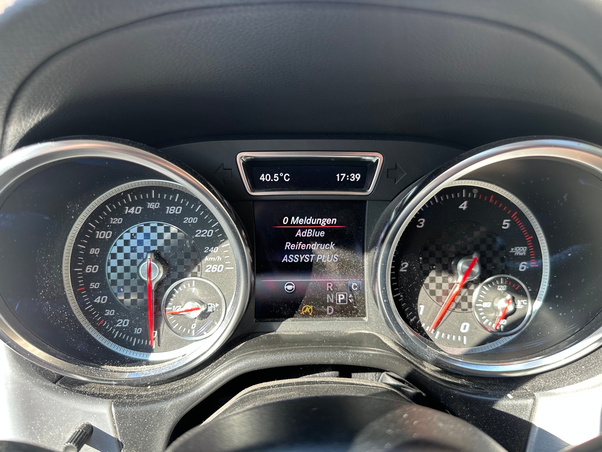MERCEDES-BENZ GLE 350 d 4Matic 9G-Tronic-image-12