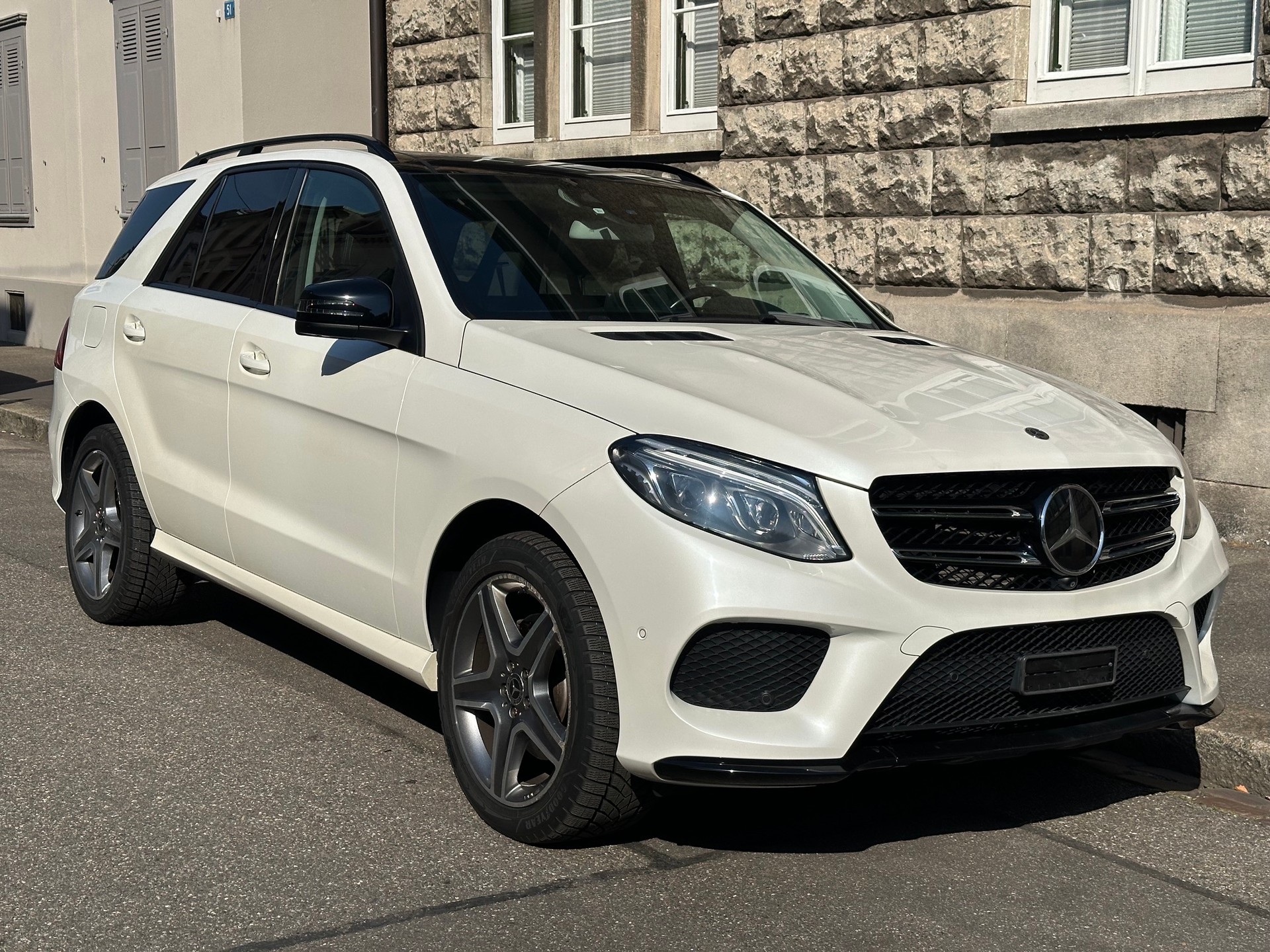 MERCEDES-BENZ GLE 350 d 4Matic 9G-Tronic-image-1
