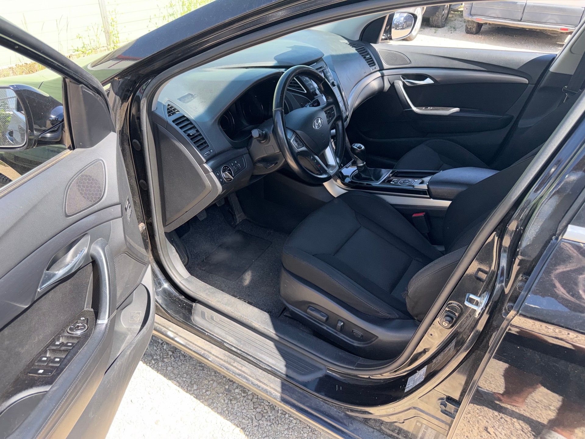 HYUNDAI i40 Wagon 1.7 CRDI Style-image-5