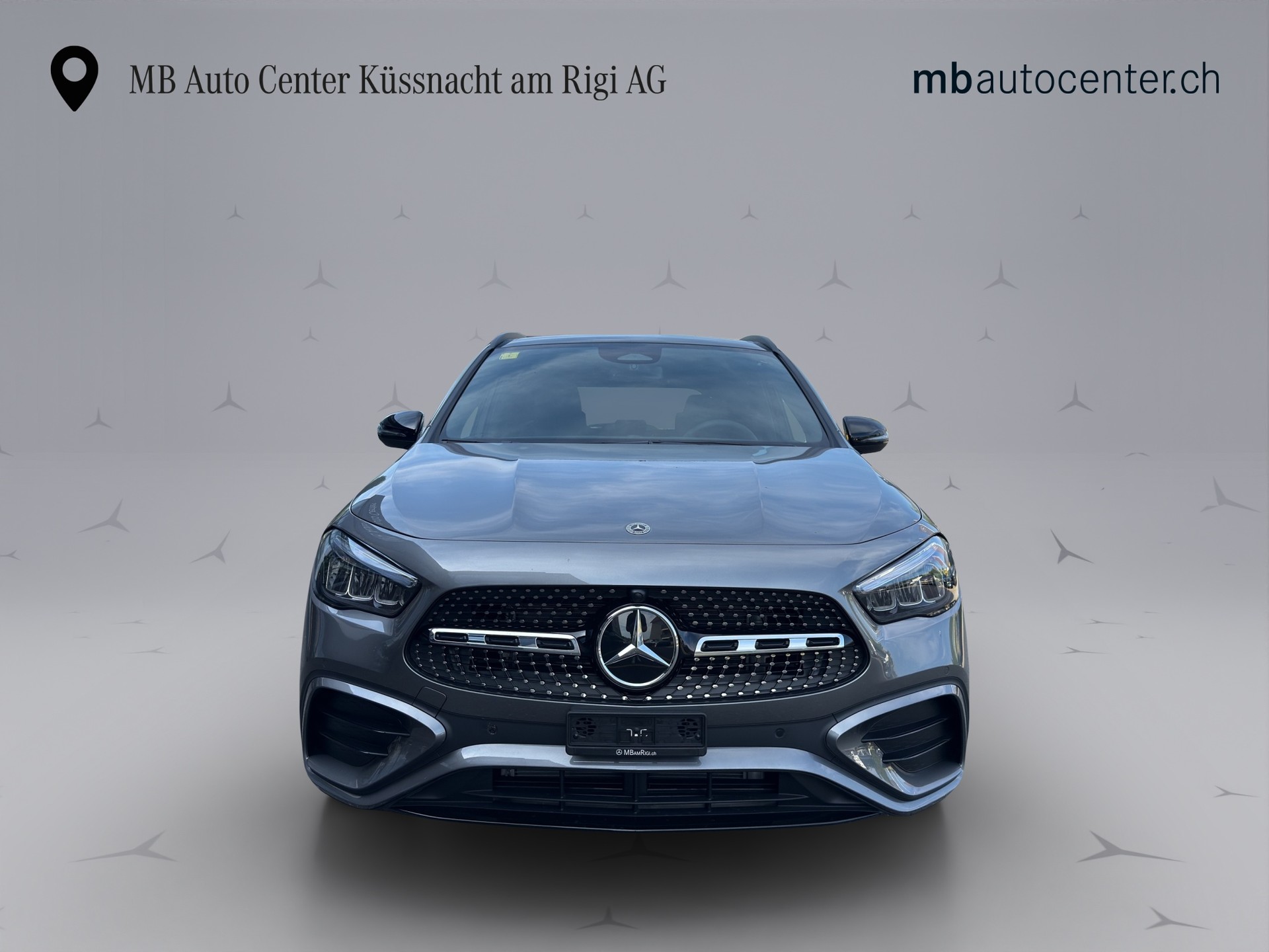 MERCEDES-BENZ GLA 250 Swiss Star AMG Line 4matic-showroom-element-1