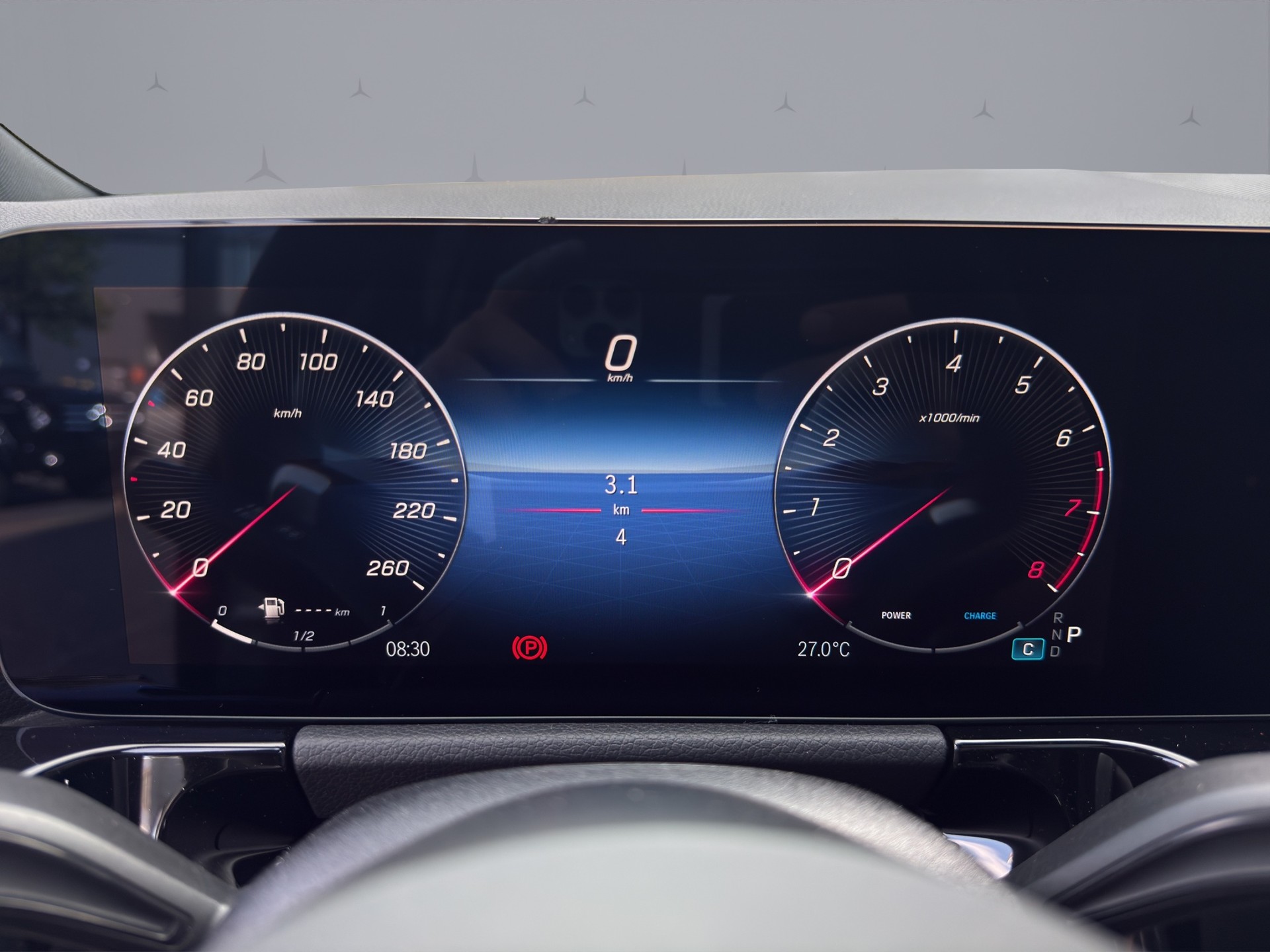 MERCEDES-BENZ GLA 250 Swiss Star AMG Line 4matic-image-10