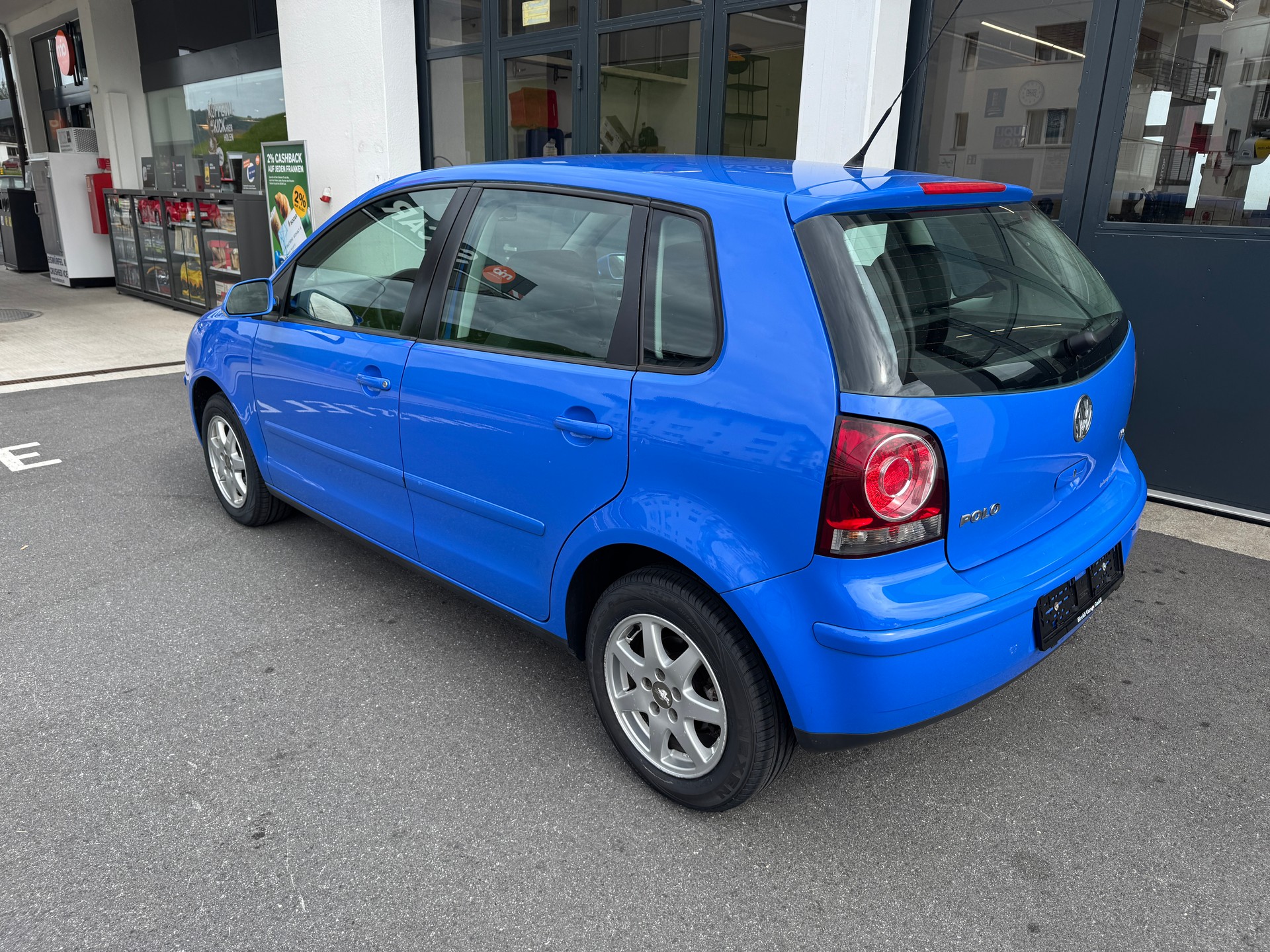 VW Polo 1.6 16V Trendline-image-5