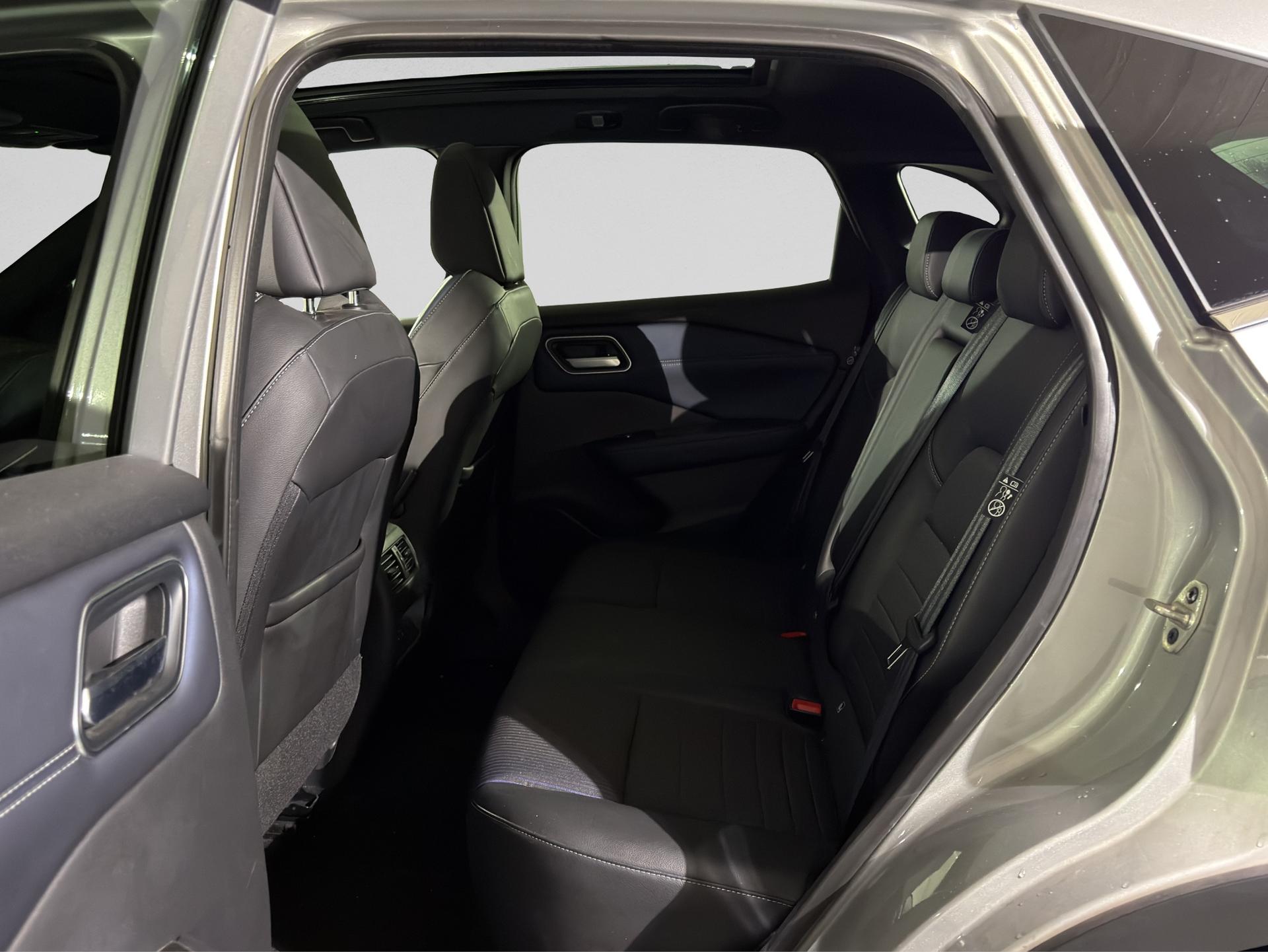 NISSAN Qashqai 1.3 DIG-T MHEV Tekna Xtronic-image-14