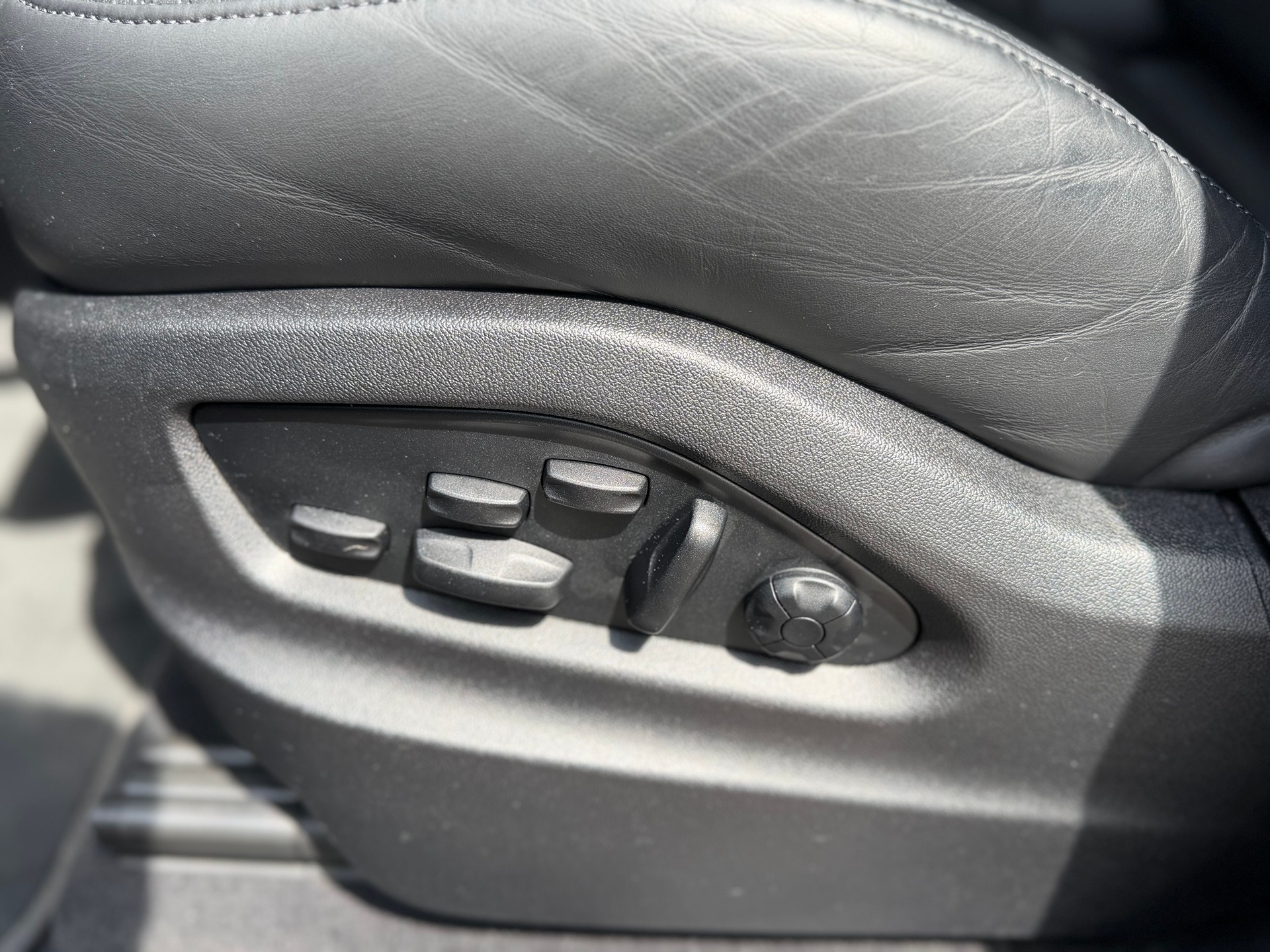 PORSCHE Cayenne E-Hybrid Tiptronic-image-20