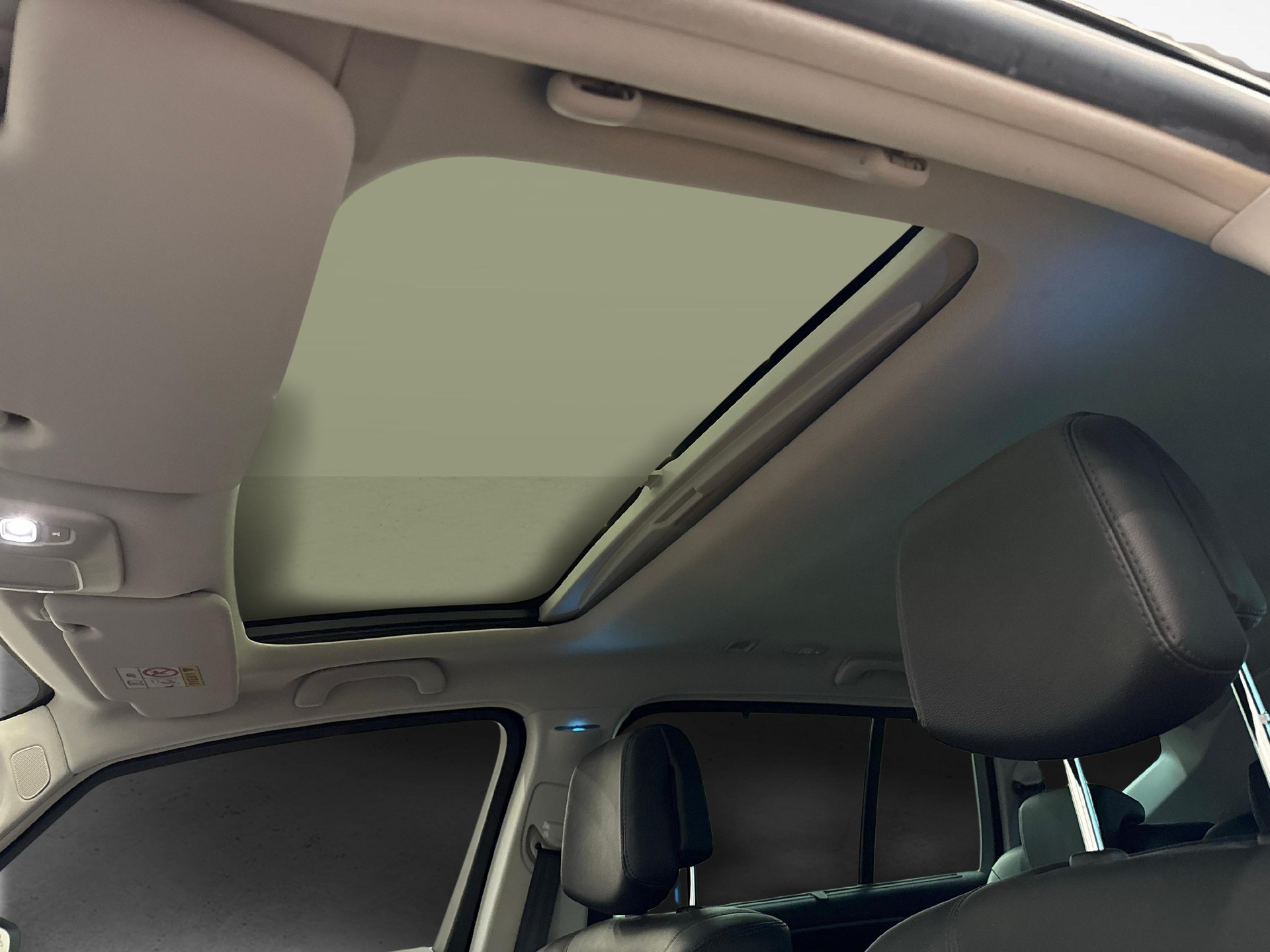 RENAULT Espace 1.8 TCe 225 Initiale EDC-image-16