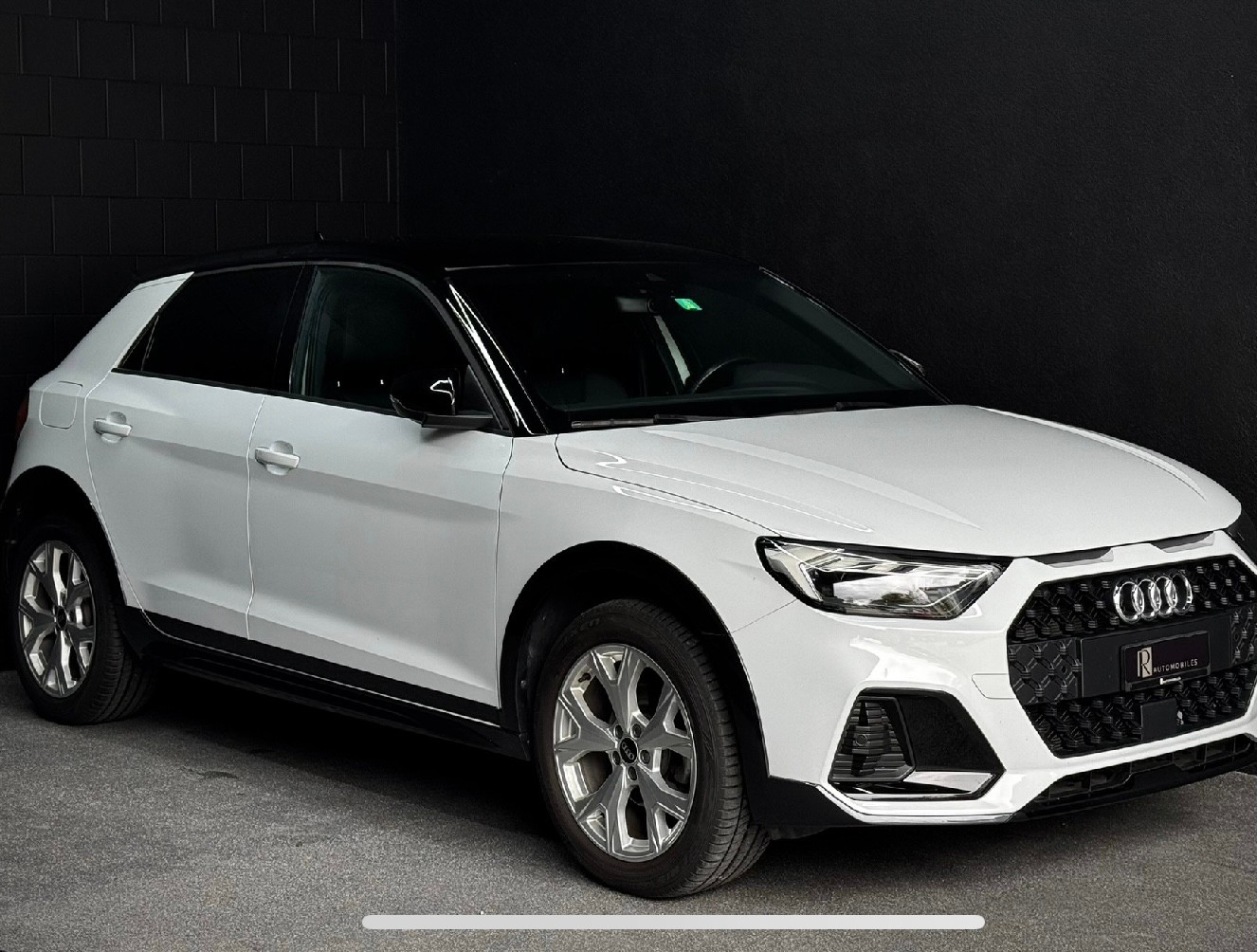 AUDI 1.5 35 TFSI City Carver S-Tronic-image-2