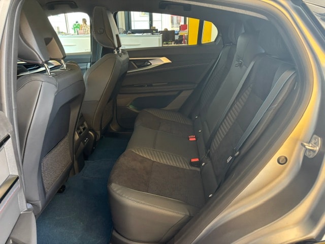 RENAULT Atelier Alpine Hyber Hybrid E-Tech 4x4 300 PS-image-12