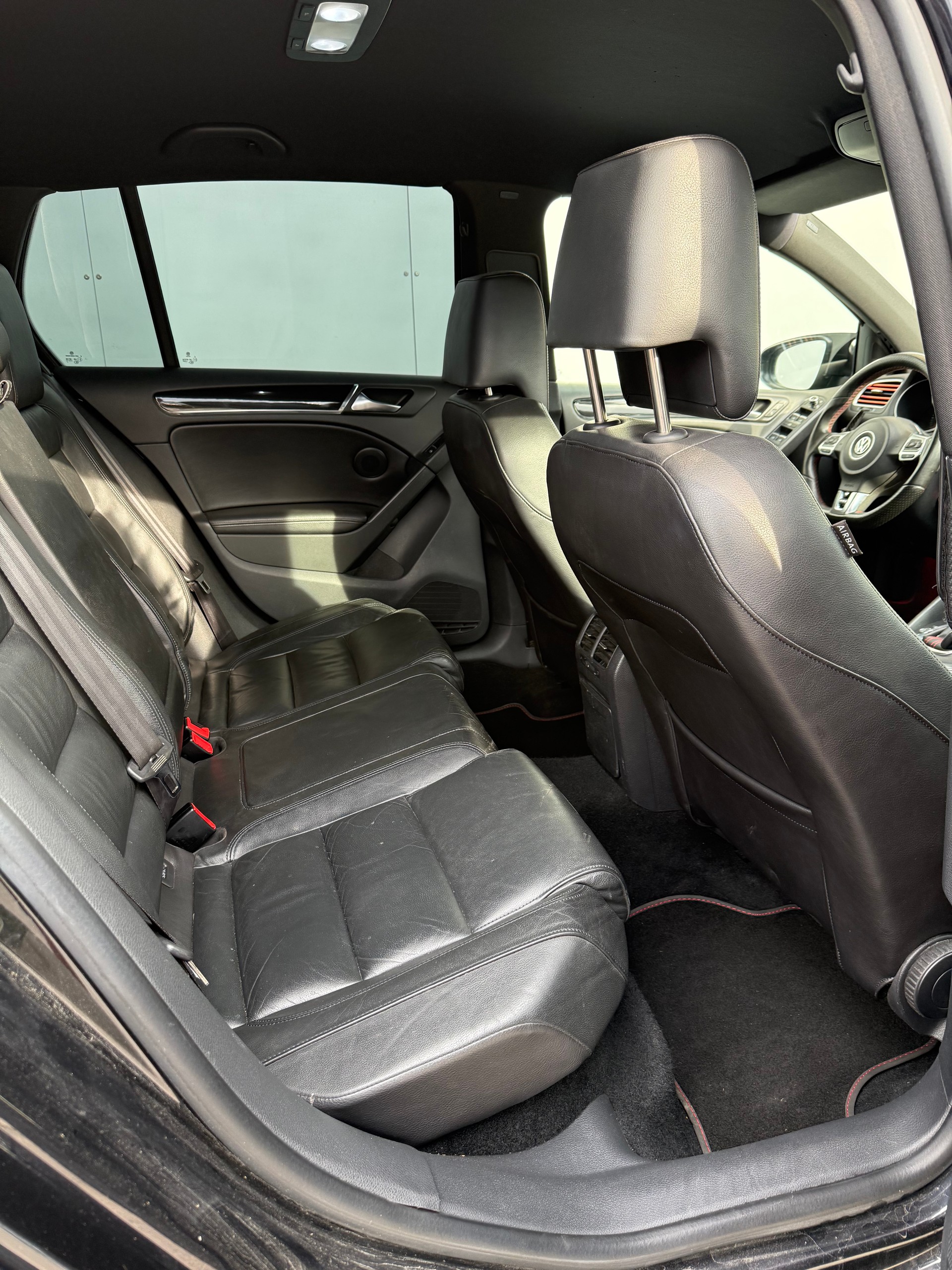 VW Golf 2.0 TSI GTI DSG-image-10