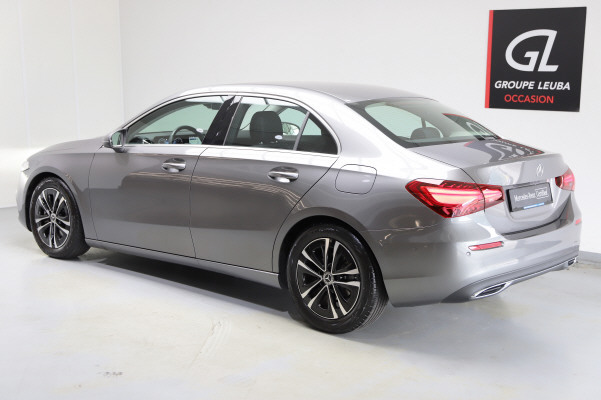 MERCEDES-BENZ A 180-showroom-element-2