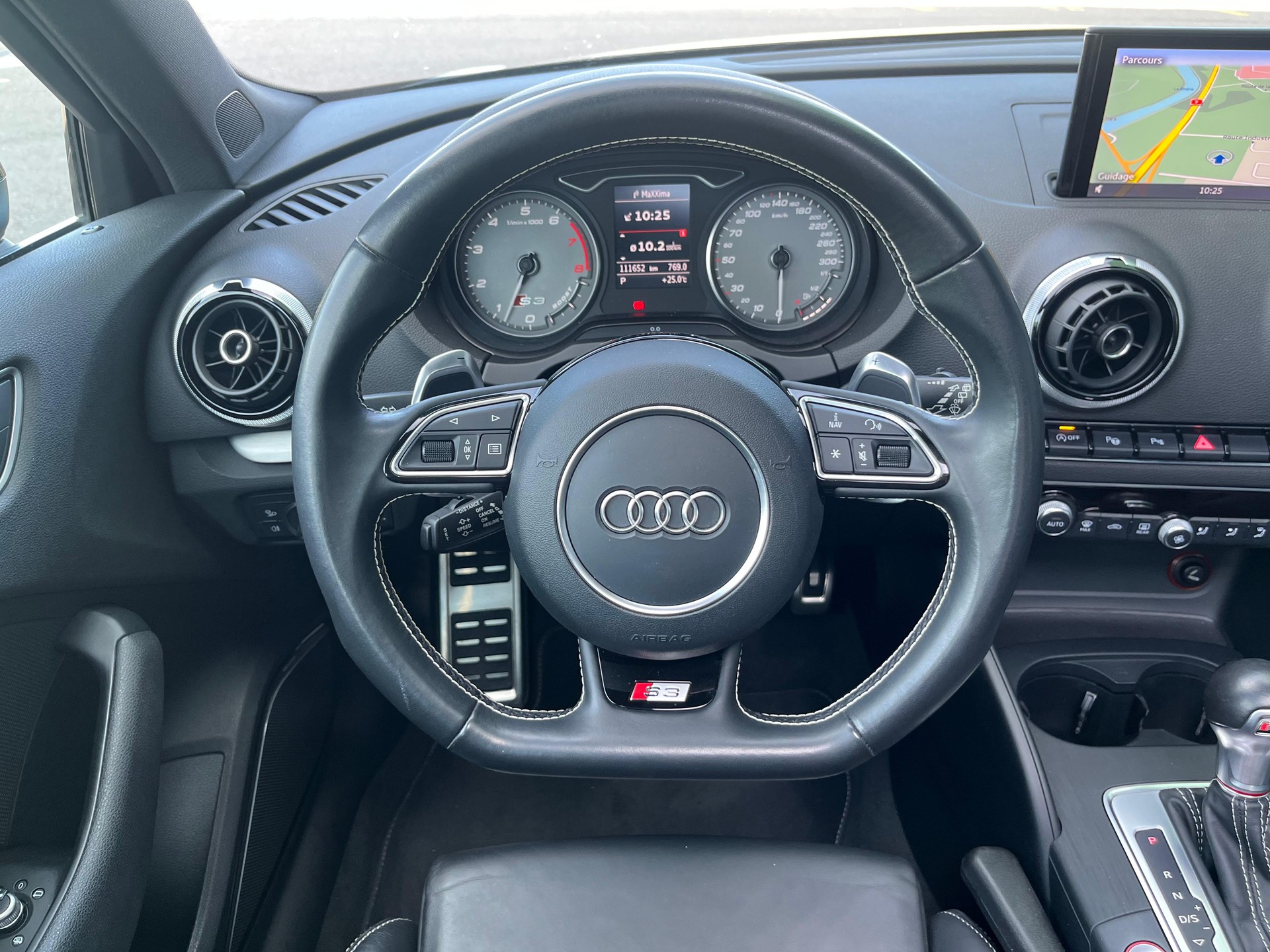 AUDI S3 Sportback 2.0 TFSI quattro S-tronic-image-14
