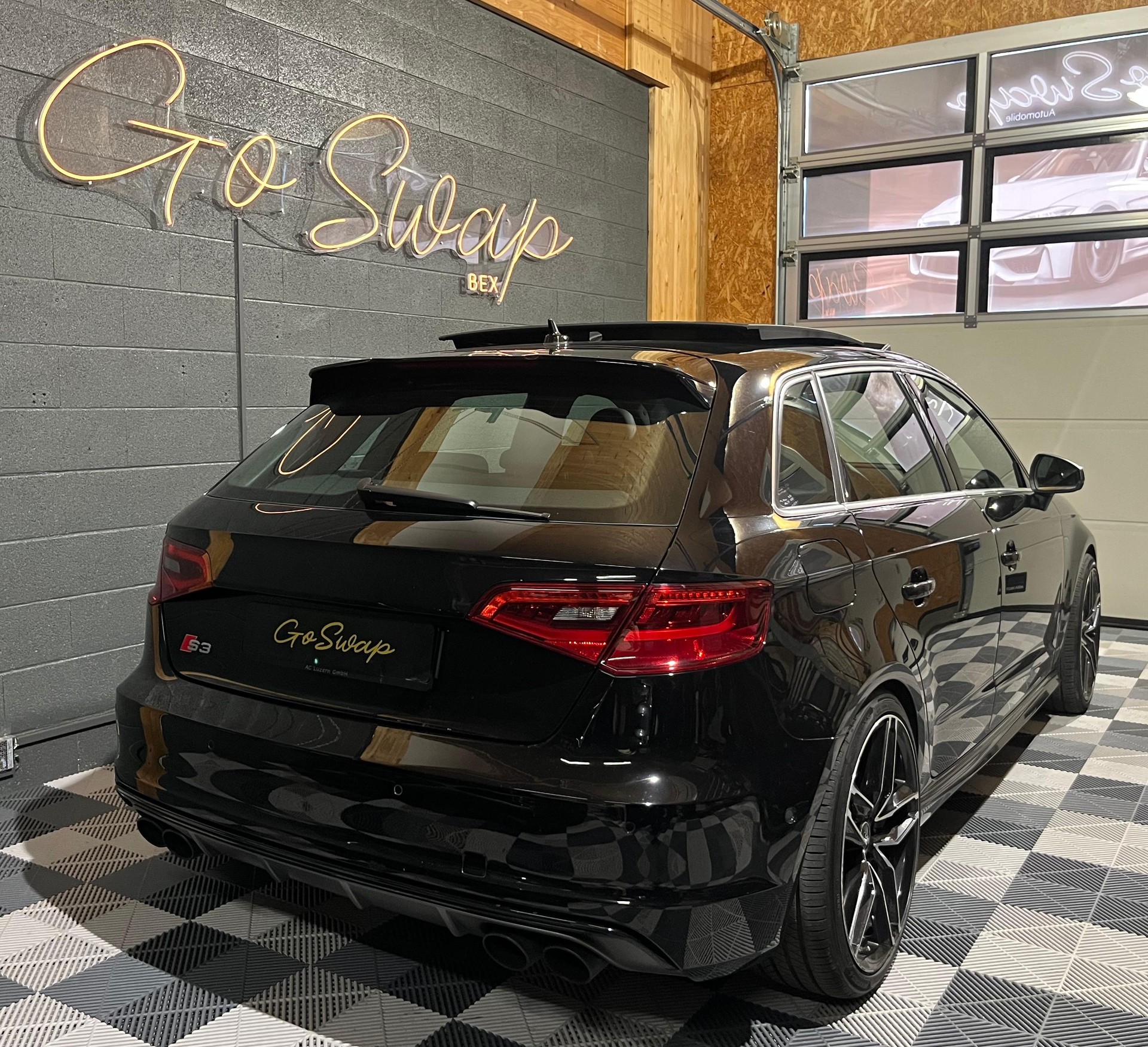 AUDI S3 Sportback 2.0 TFSI quattro S-tronic-image-3
