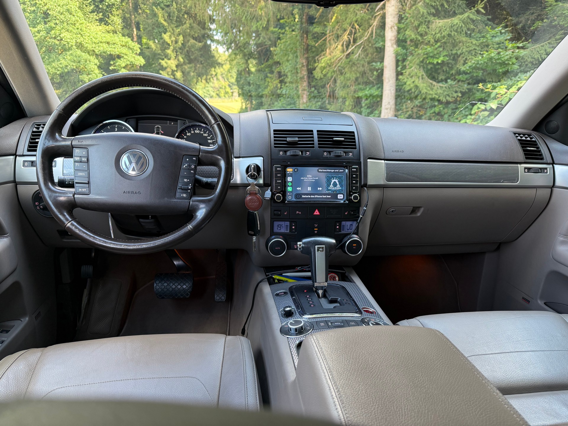 VW Touareg 3.0 TDI-image-8