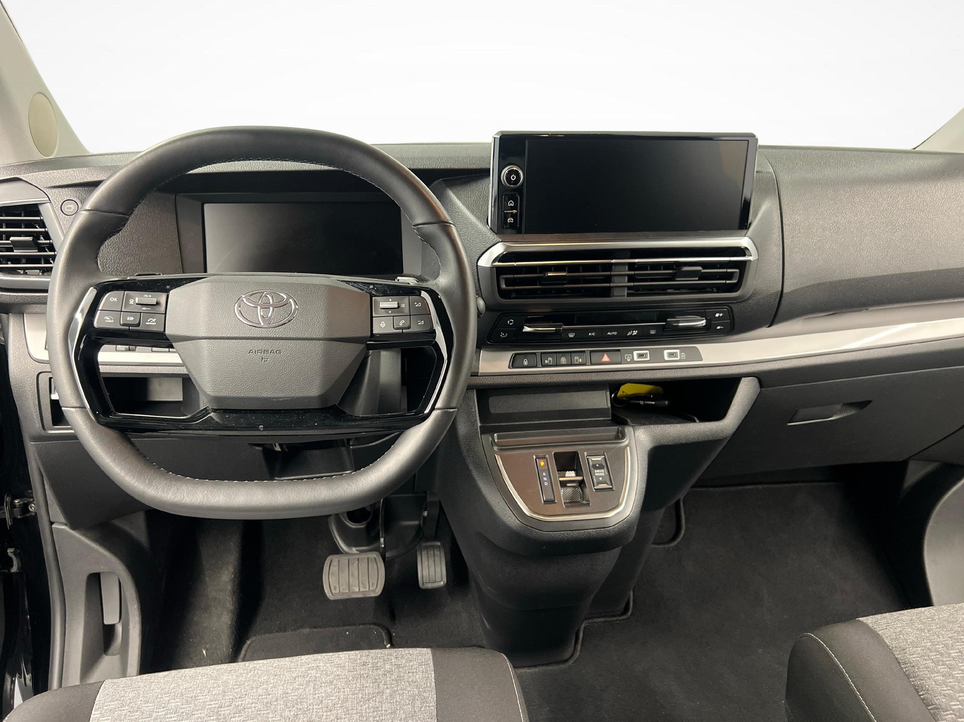 TOYOTA PROACE Verso L1 75KWh Trend-image-8