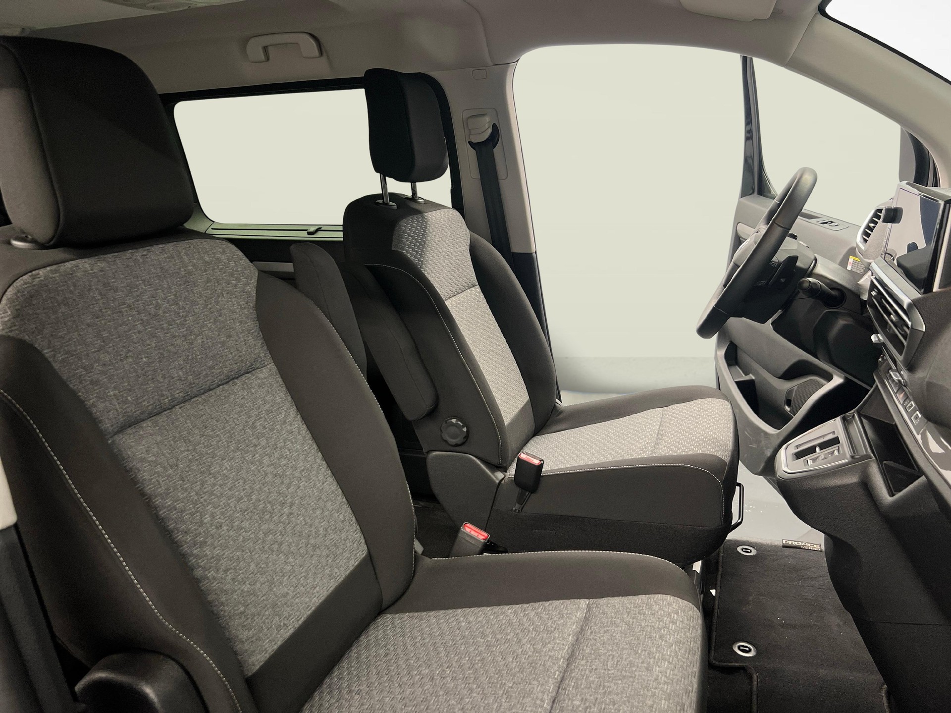 TOYOTA PROACE Verso L1 75KWh Trend-image-9