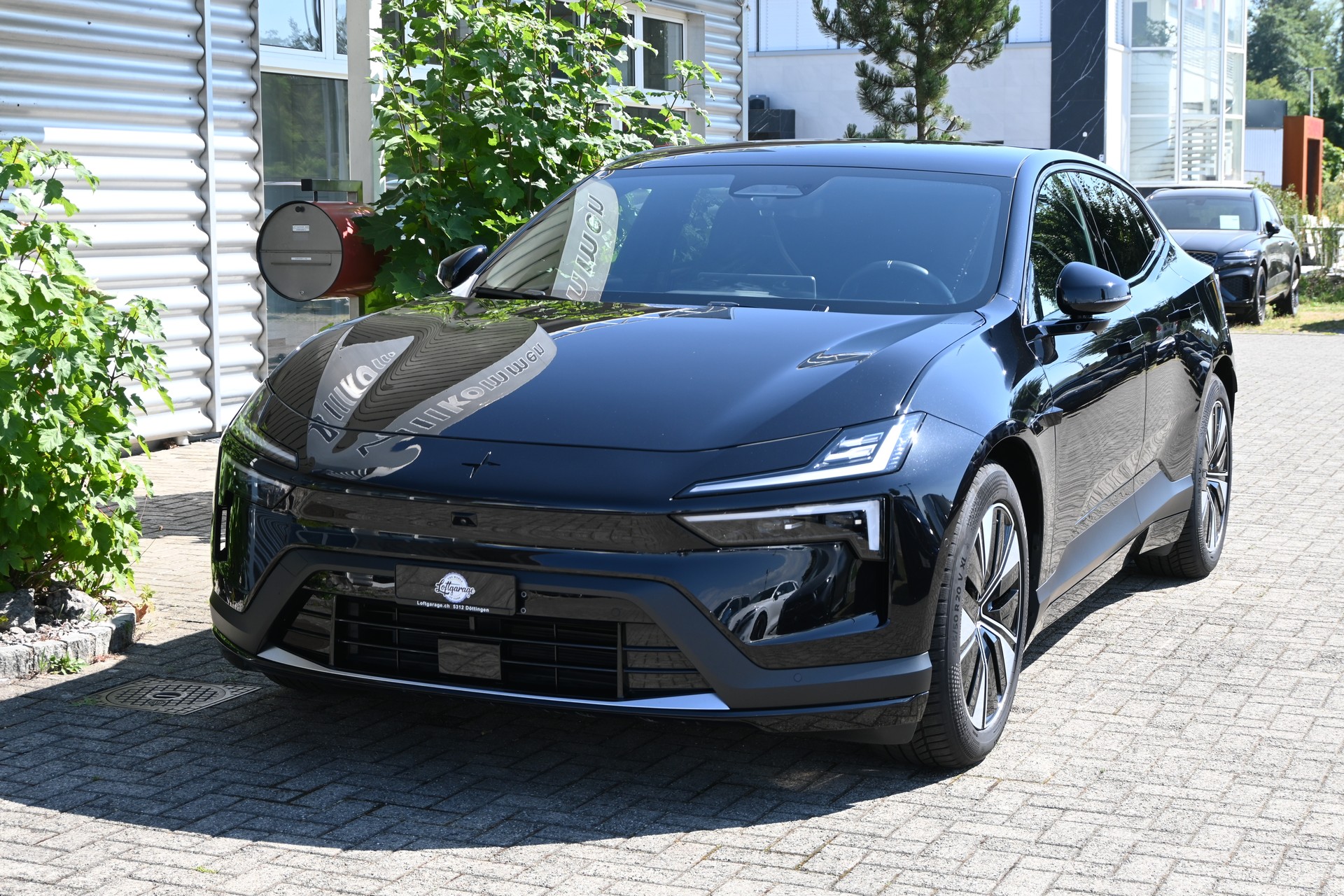 POLESTAR Polestar 4 Long Range Dual 100kWh 4x4 544PS (CH Auto)-image-1