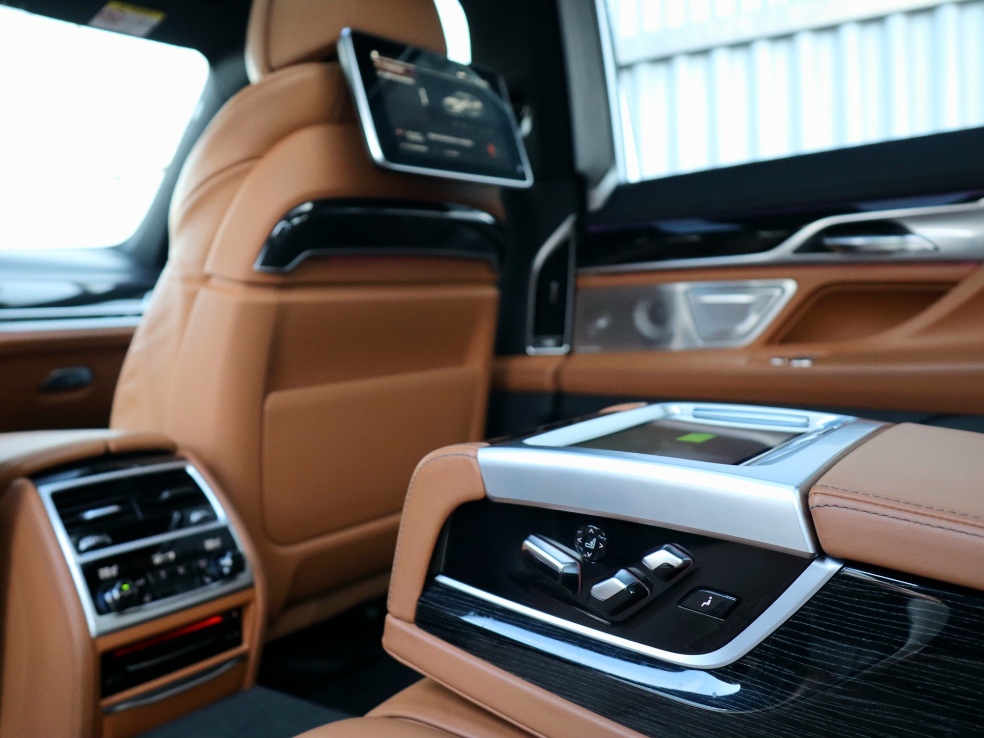 BMW 750Li xDrive M Sportpaket Steptronic (CH)-image-7