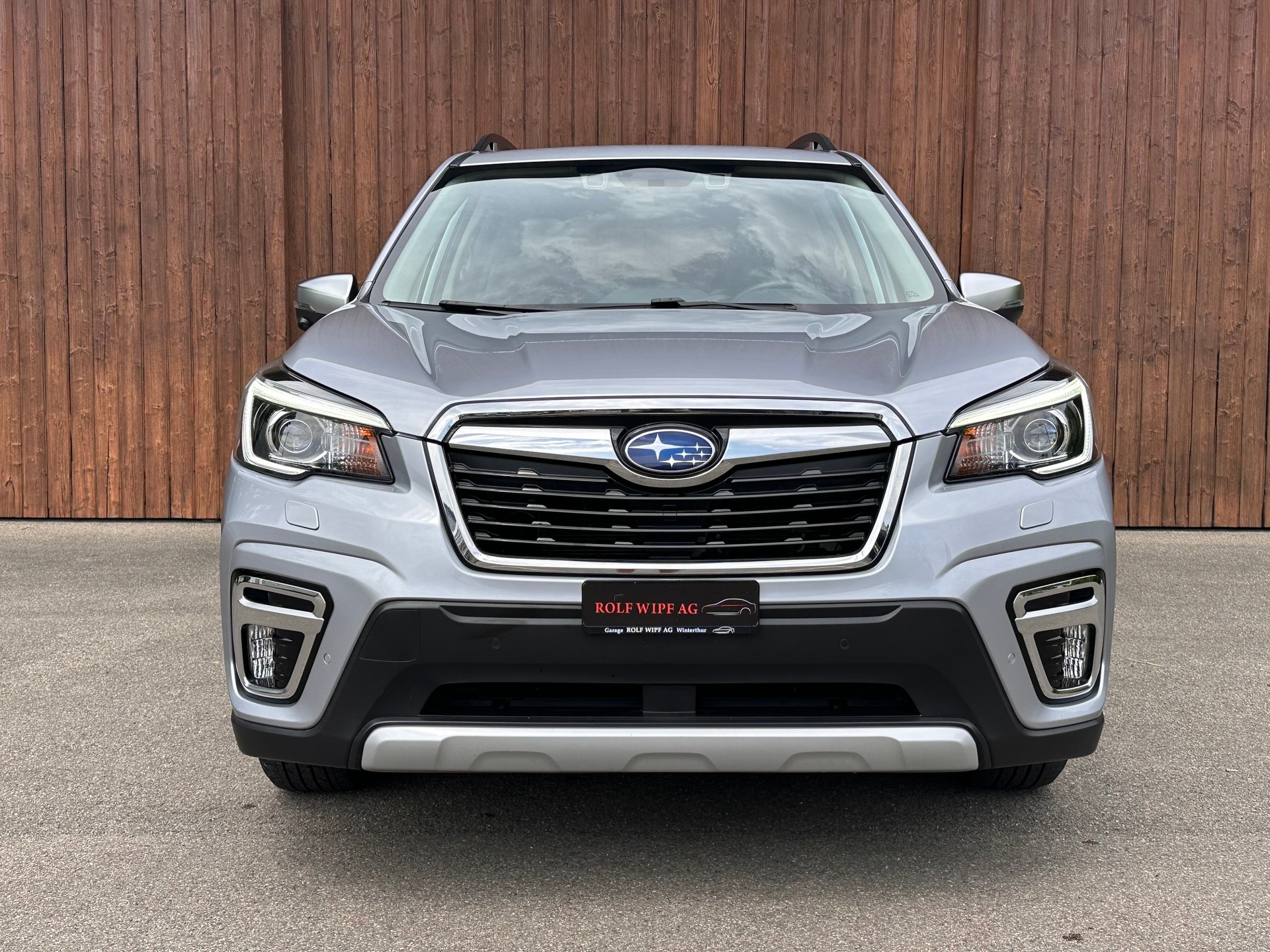 SUBARU Forester 2.0i e-Boxer Luxury Lineartronic 166PS-image-2