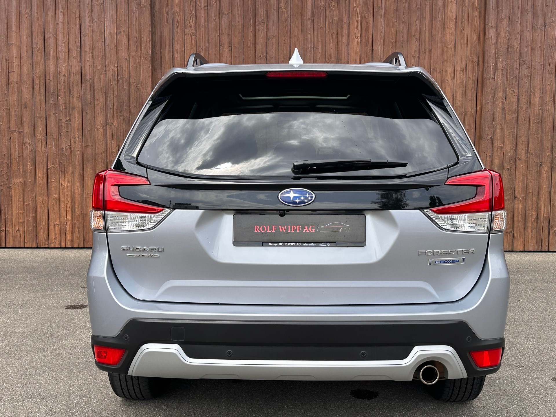 SUBARU Forester 2.0i e-Boxer Luxury Lineartronic 166PS-image-5