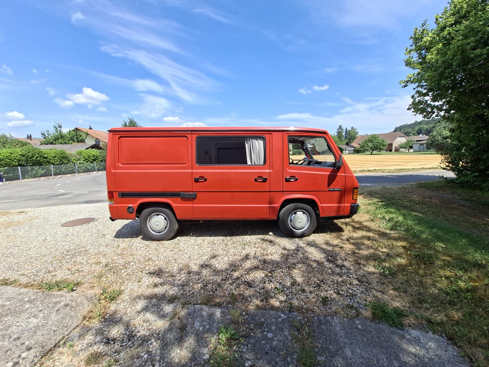 MERCEDES-BENZ MB 100 B-image-0