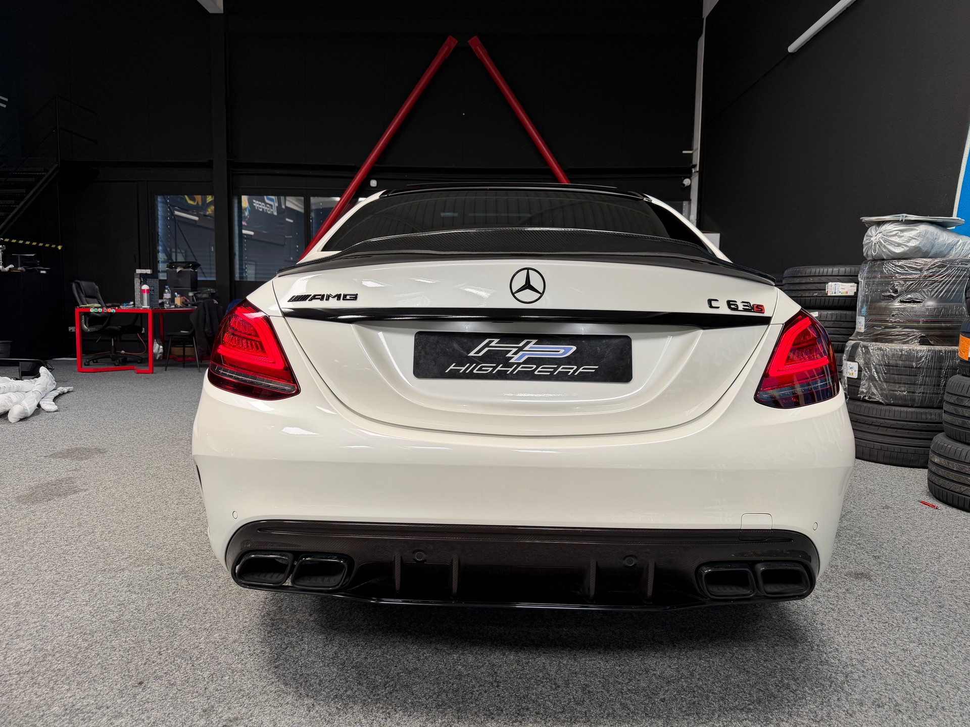 MERCEDES-BENZ C 63 S AMG Speedshift-image-2